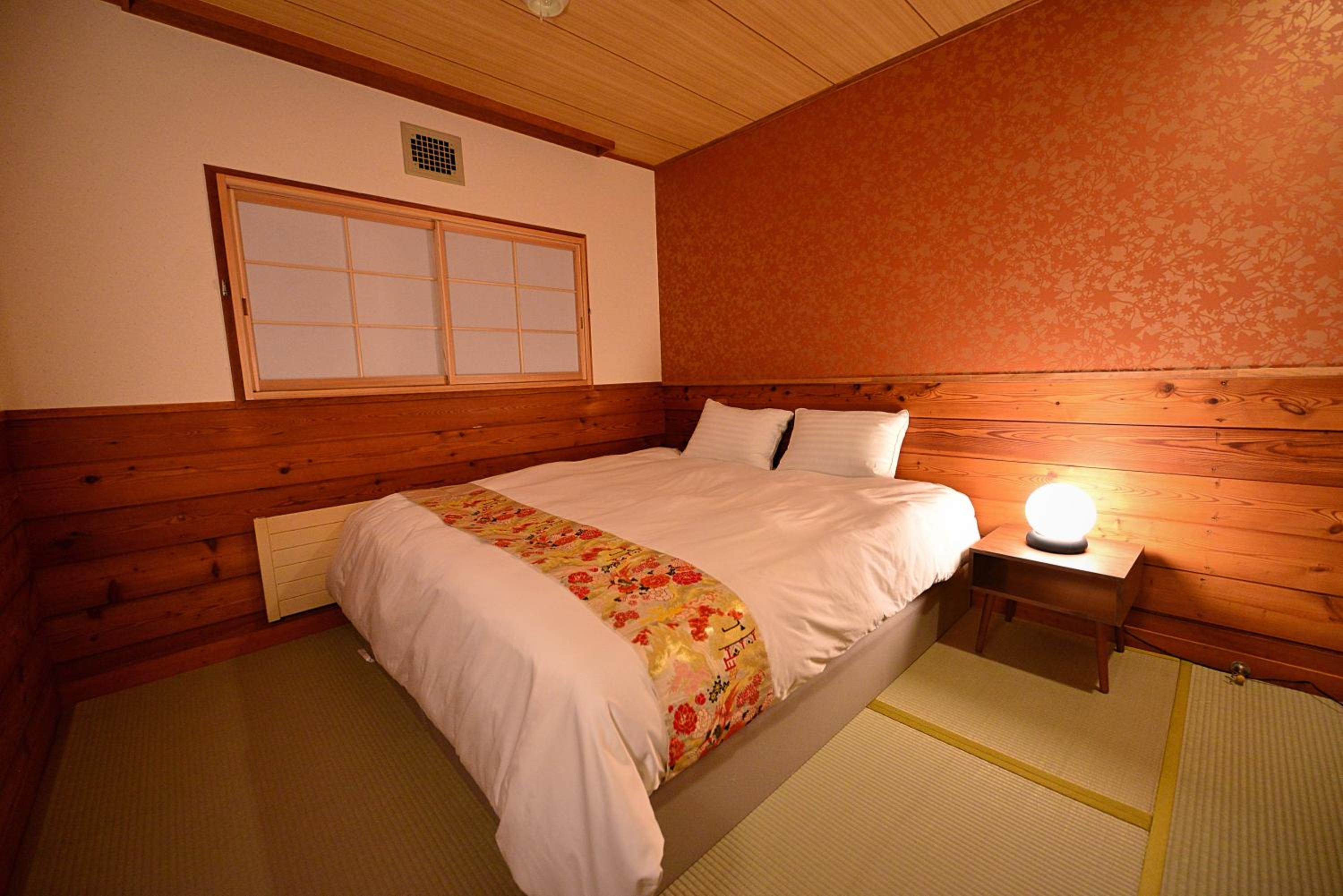 Double or Twin Room with Private Bathroom photo 1
