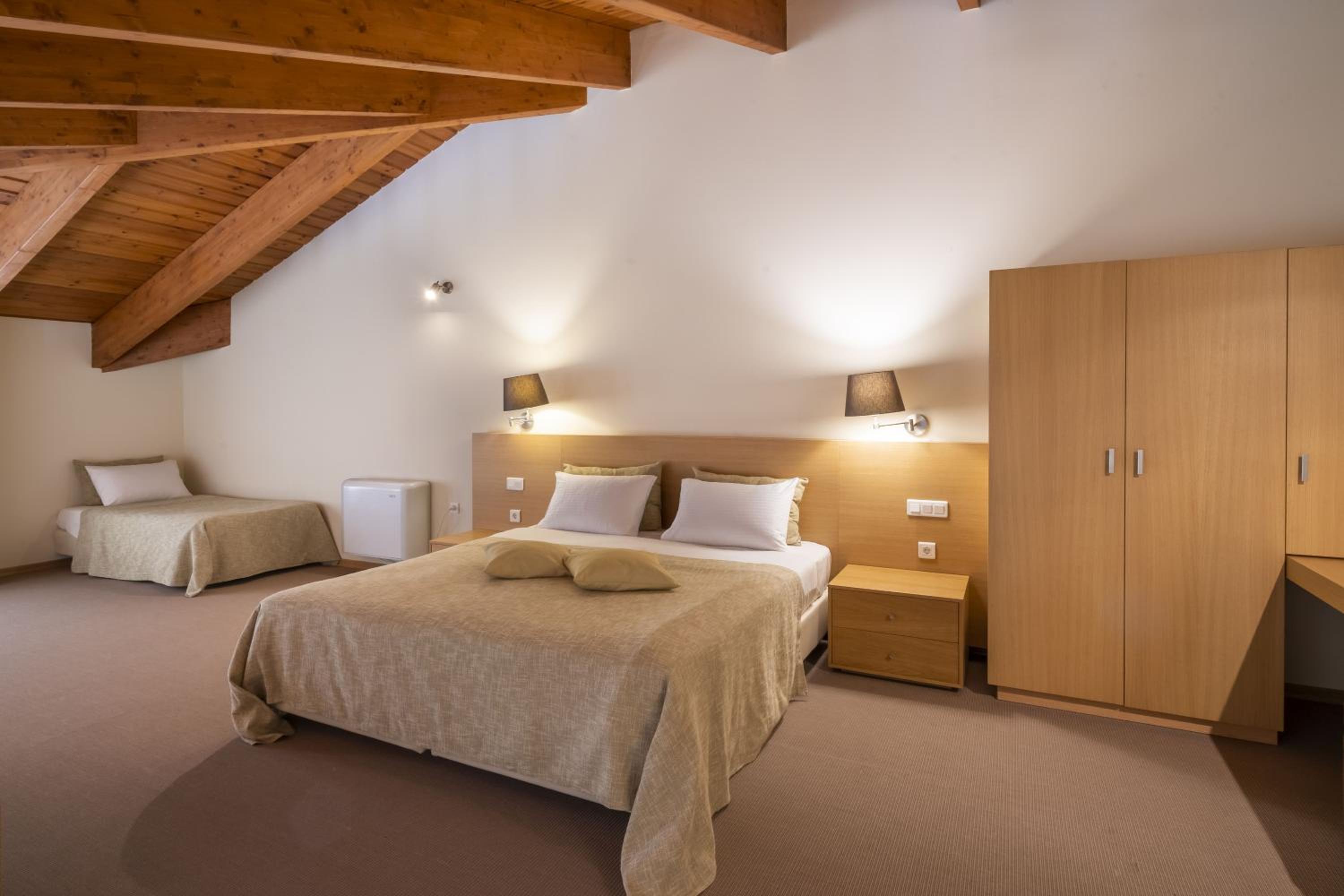 Executive Family Suite - Photo 3