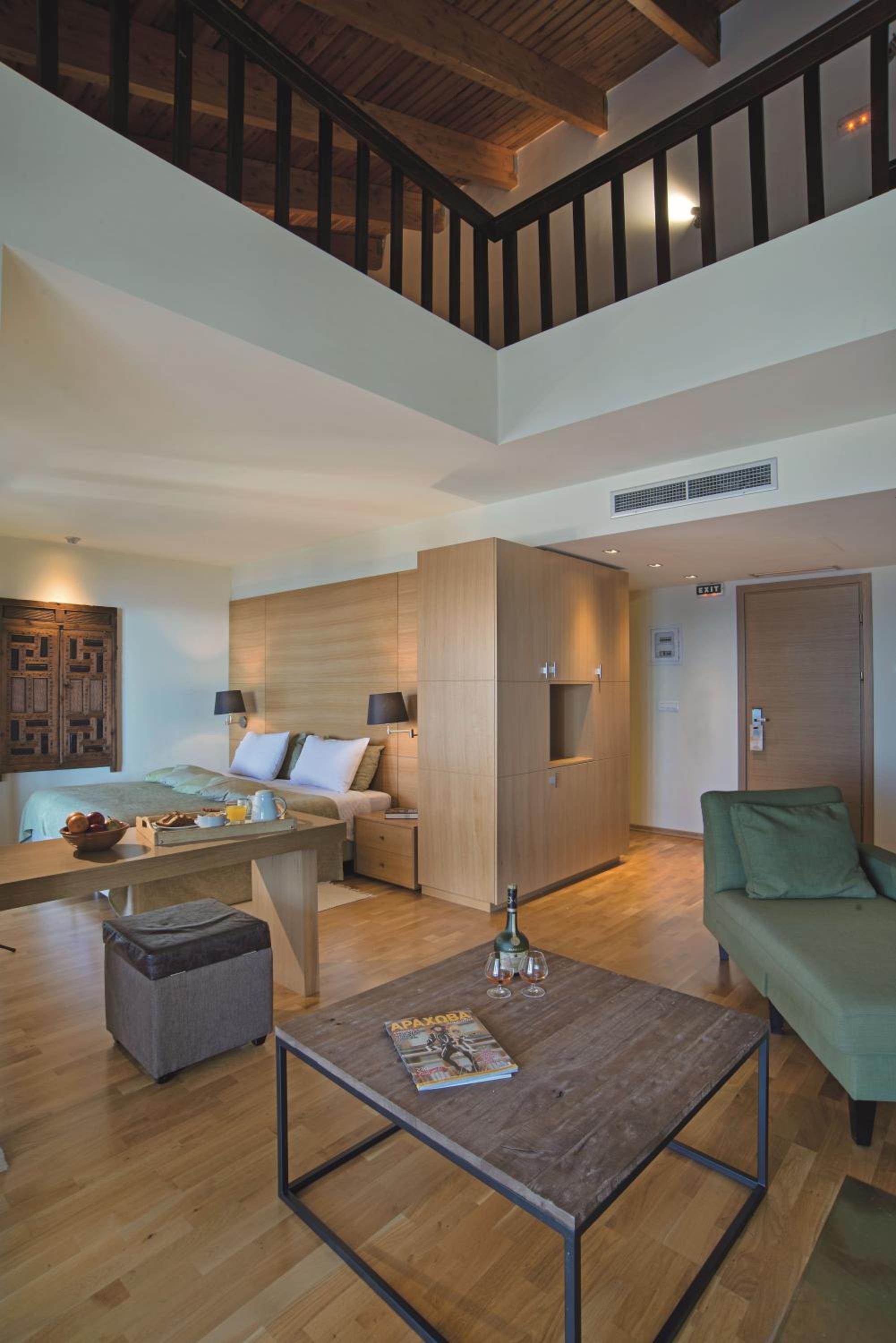 Executive Family Suite - Photo 24