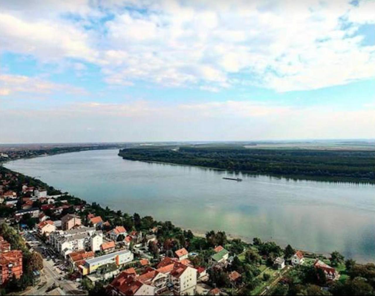 Apartment with Lake View photo 3