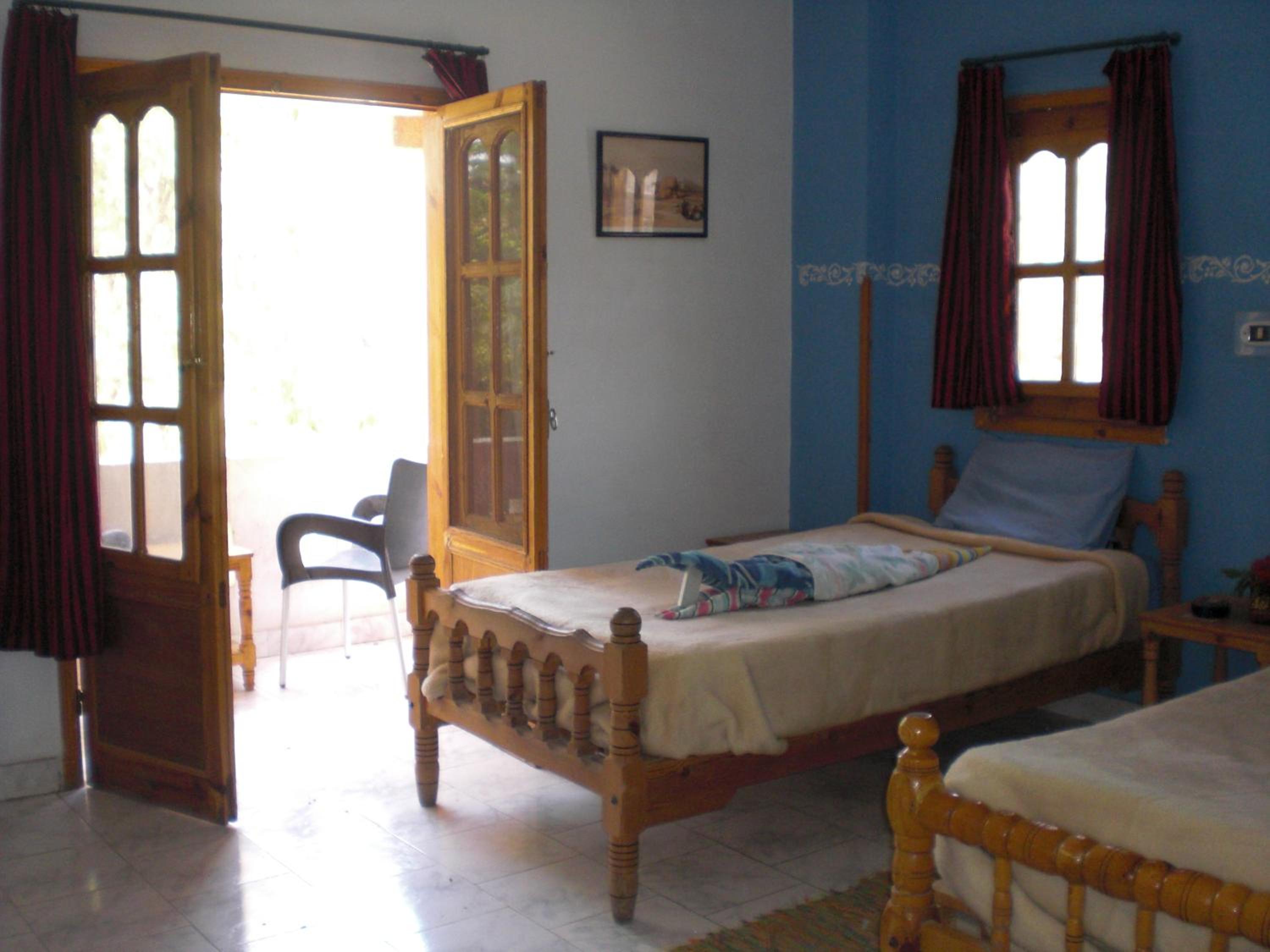 Standard Double or Twin Room - Photo 5