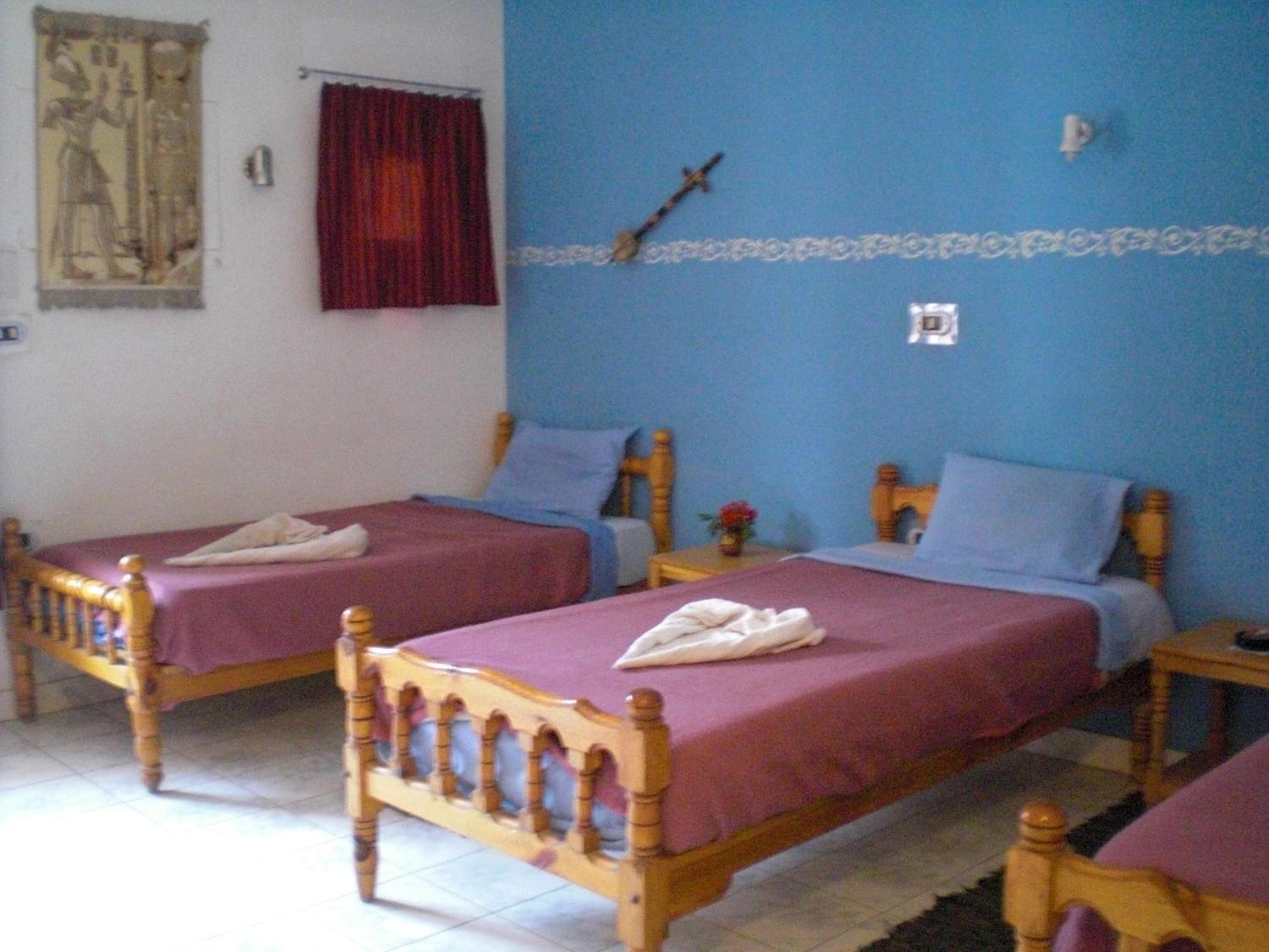 Standard Triple Room - Photo 7