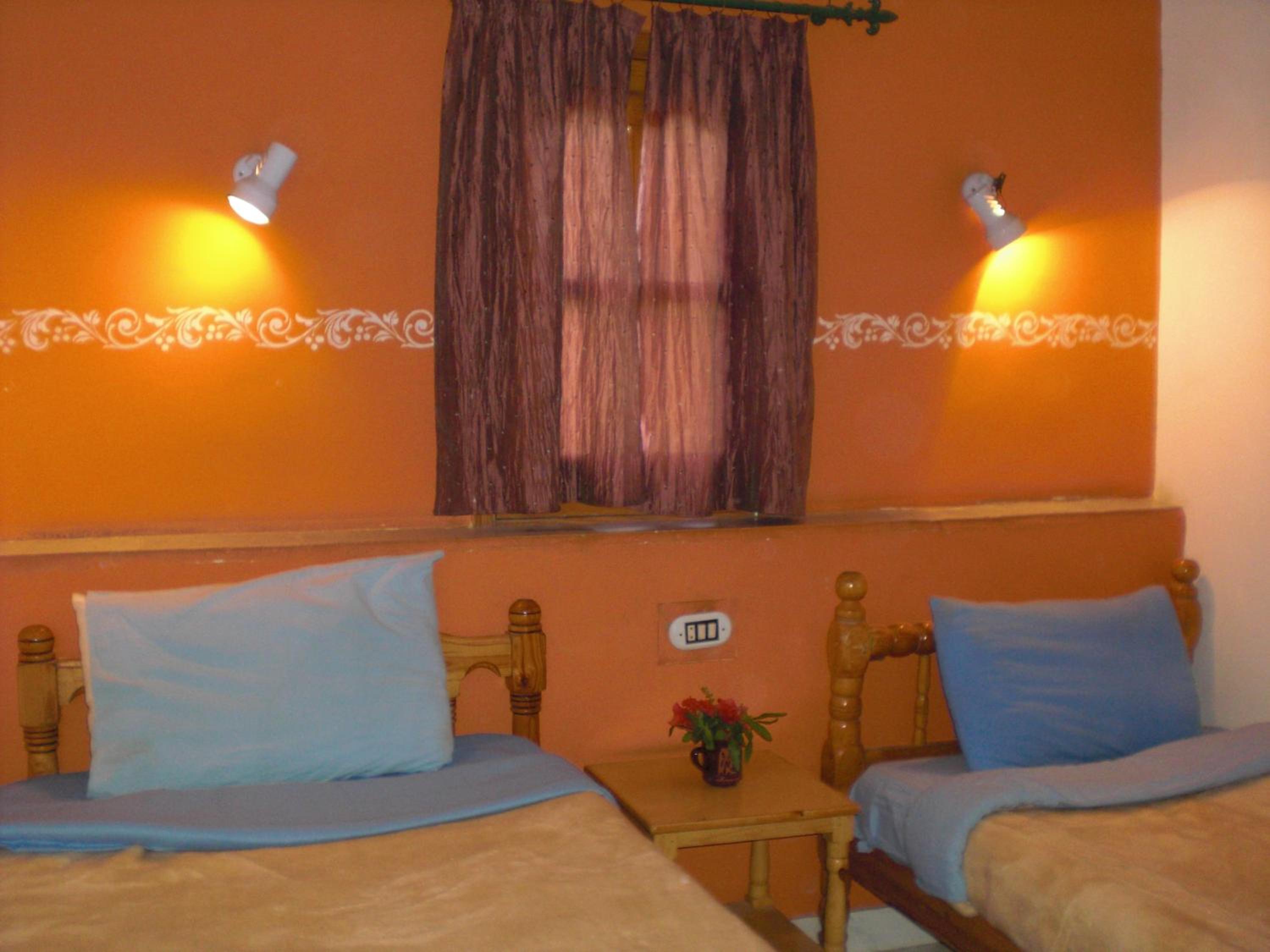 Standard Double or Twin Room - Photo 10