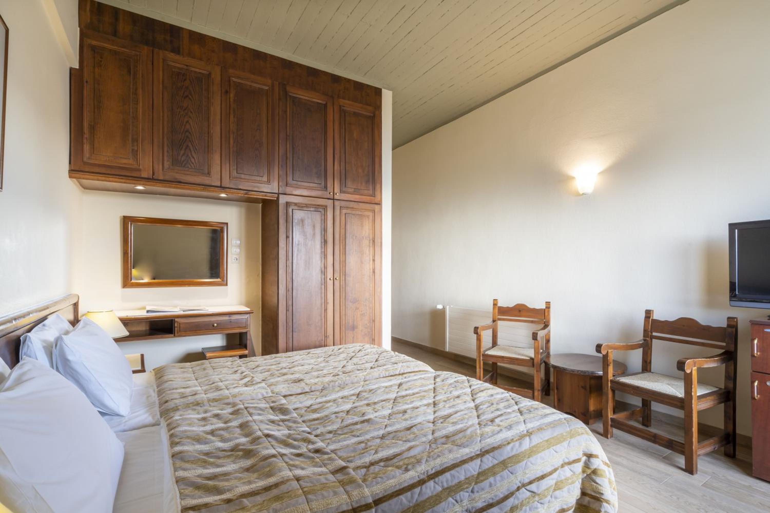 Double Room - Delphi Valley View - Photo 12