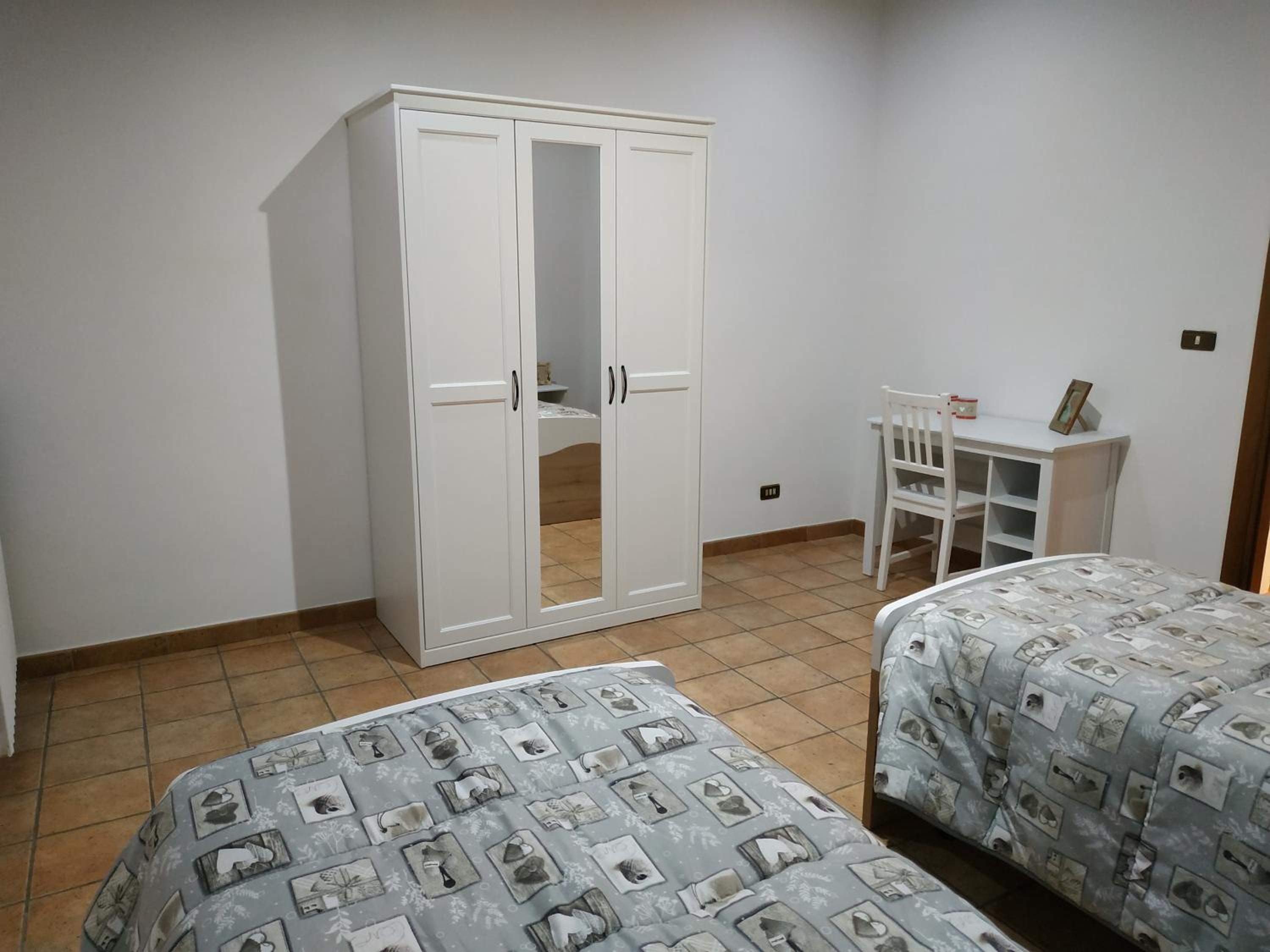 Two-Bedroom Apartment - Photo 17
