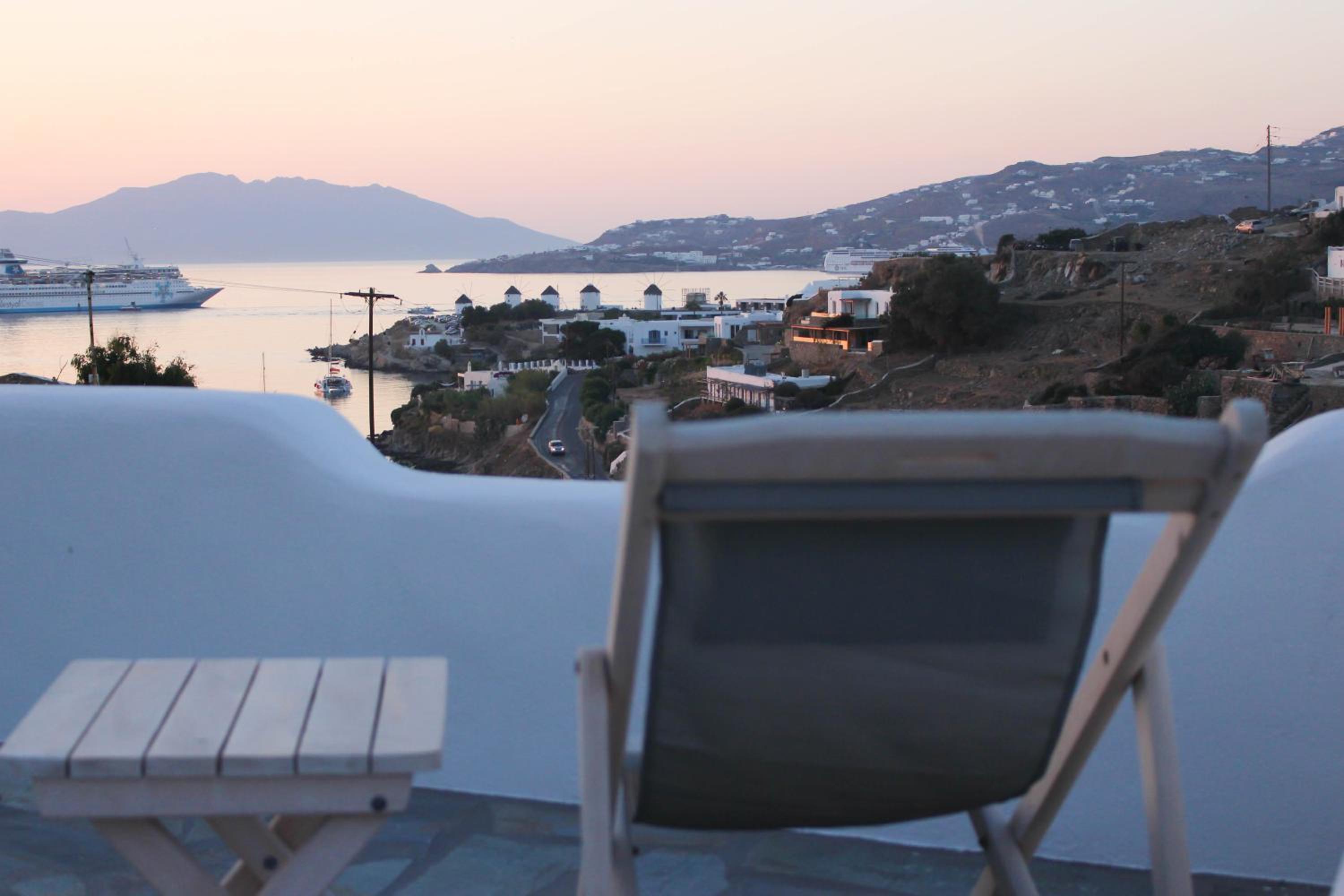 Superior Sea View Suite - Photo 14