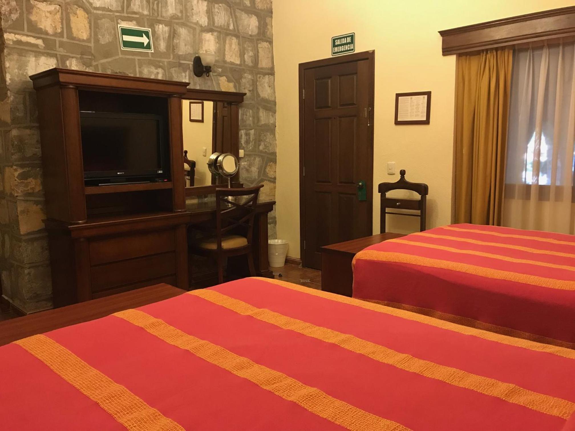 Double Room with Two Double Beds photo 2