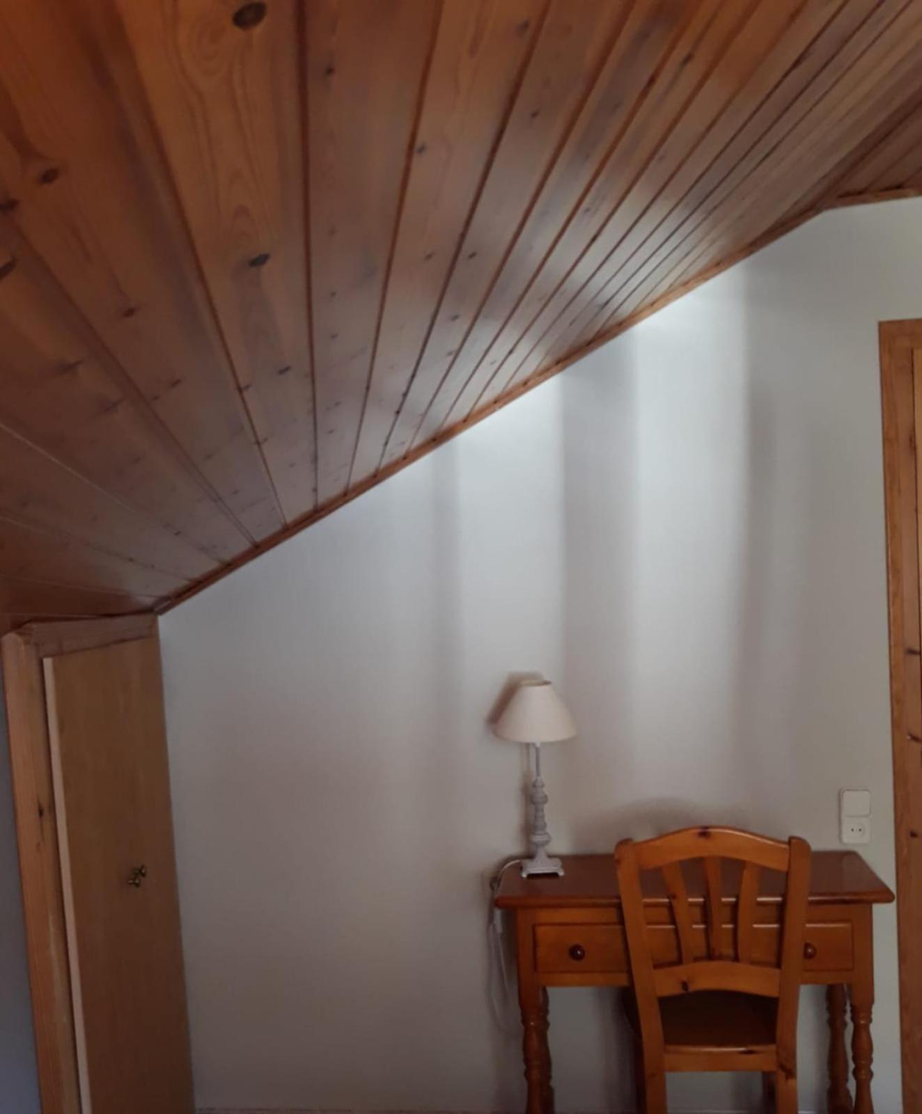 Queen Room - Photo 2