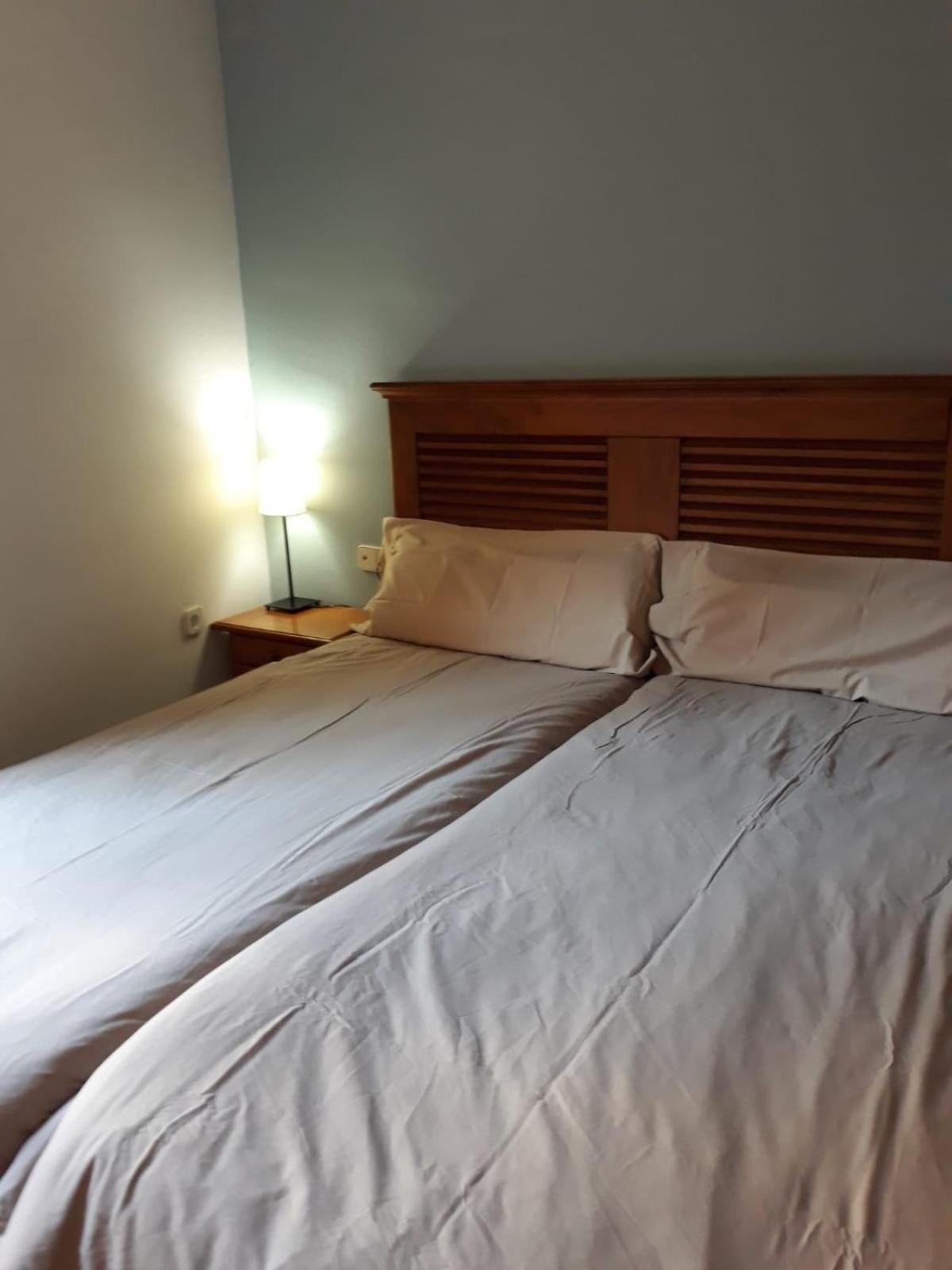 Twin Room - Photo 8