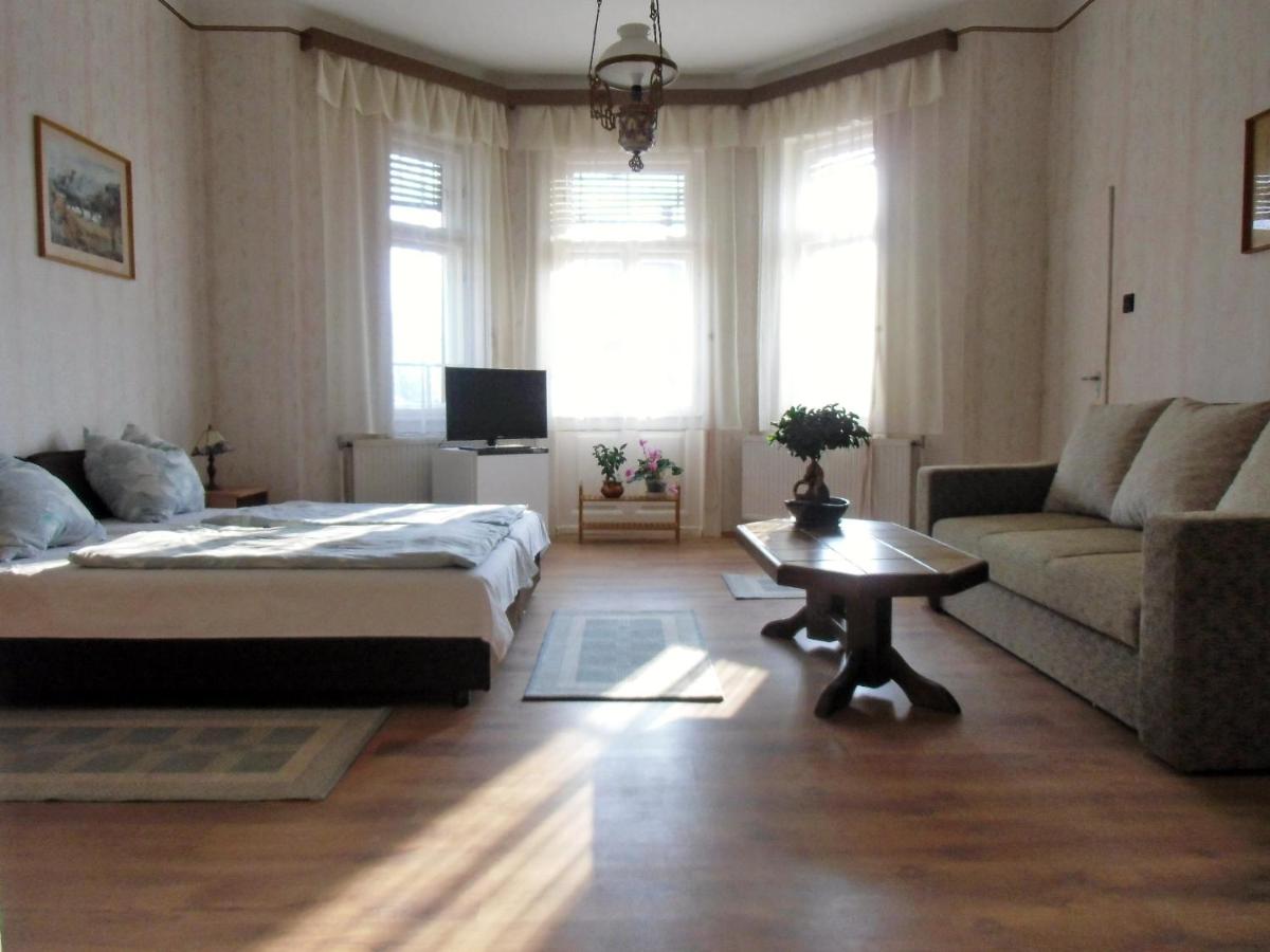 Triple Room - Photo 1