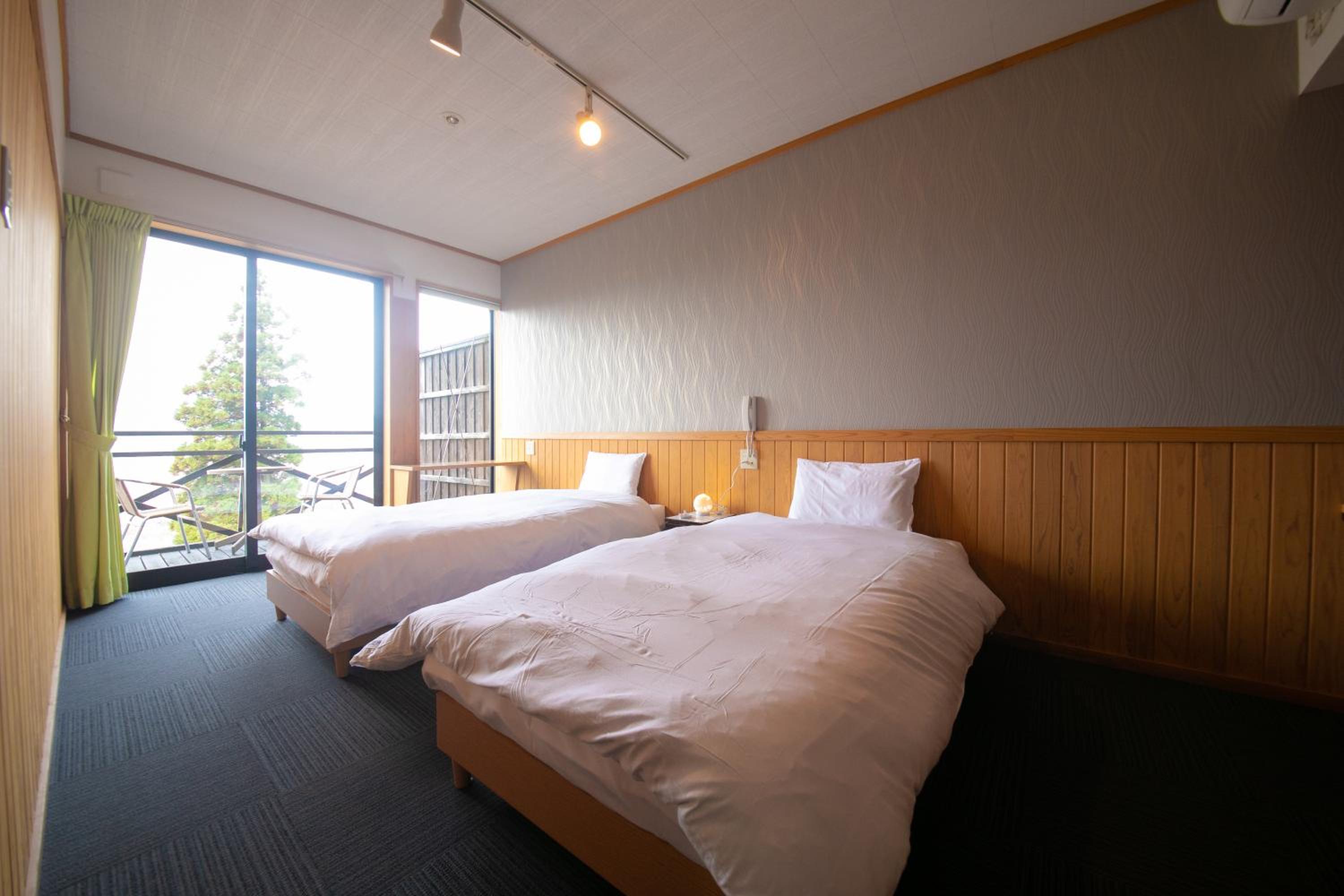 Twin Room with Private Hot Spring with City View - Annex