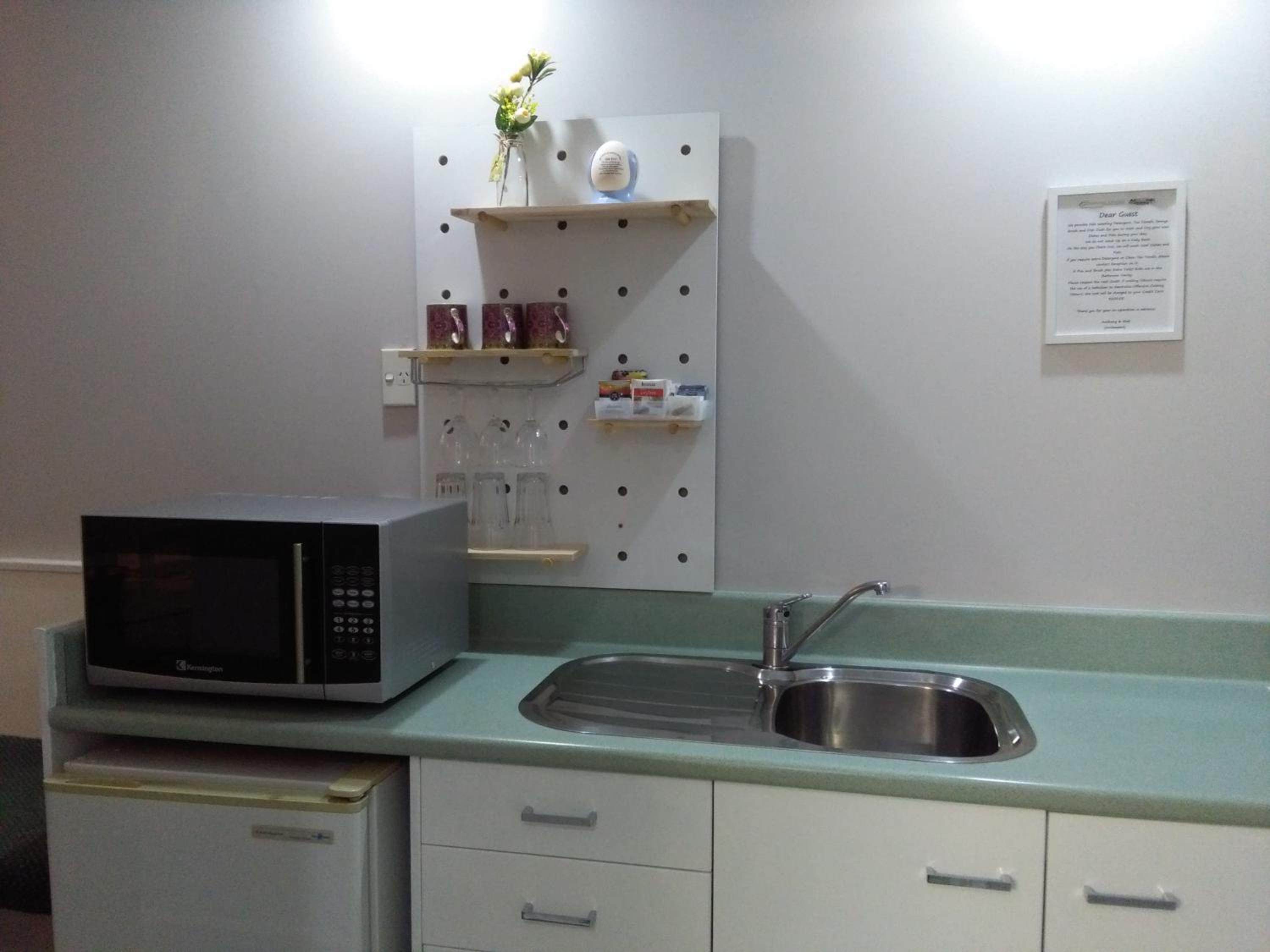 One-Bedroom Apartment - Photo 2