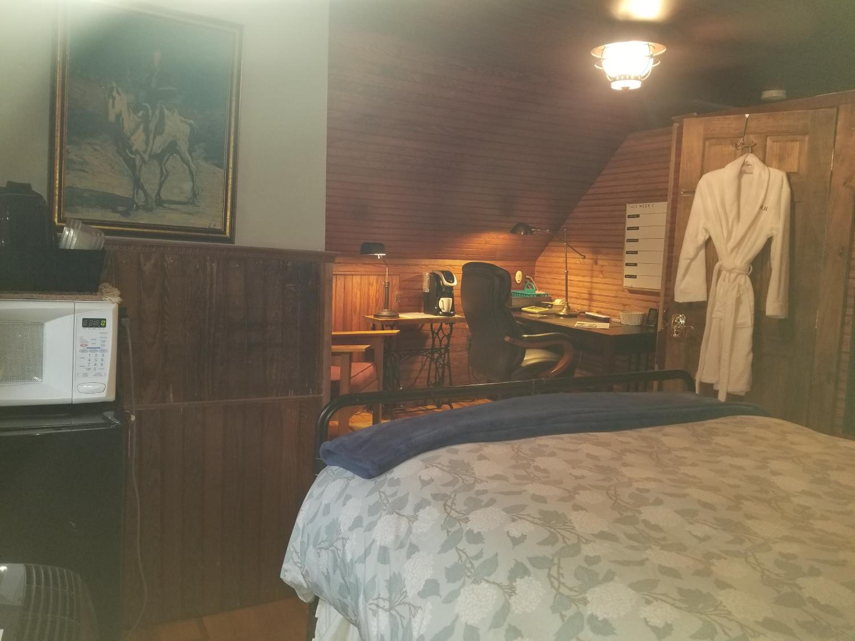 Suite with River View - Photo 12