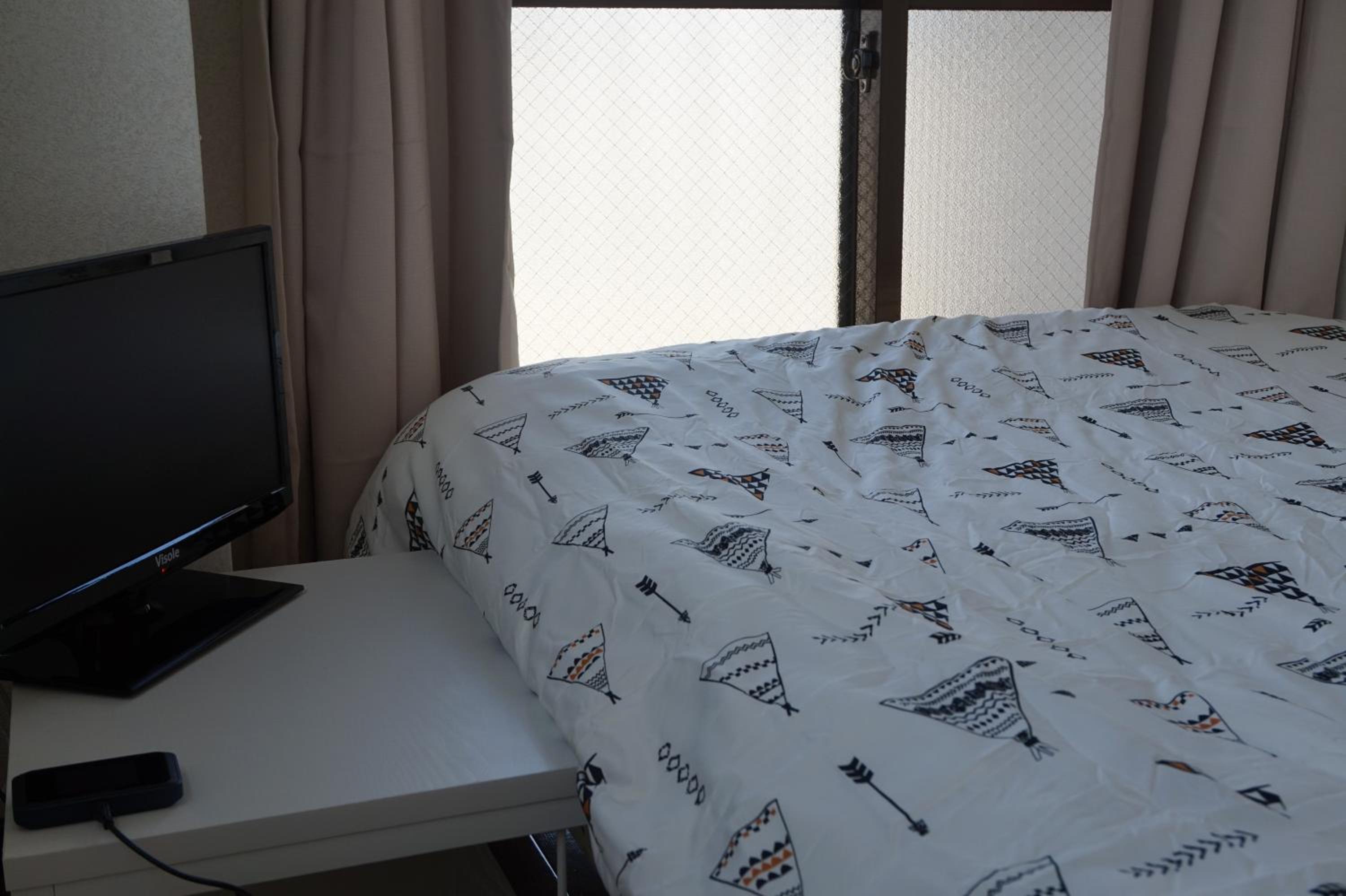 Studio Apartment with Balcony 701 - Photo 8