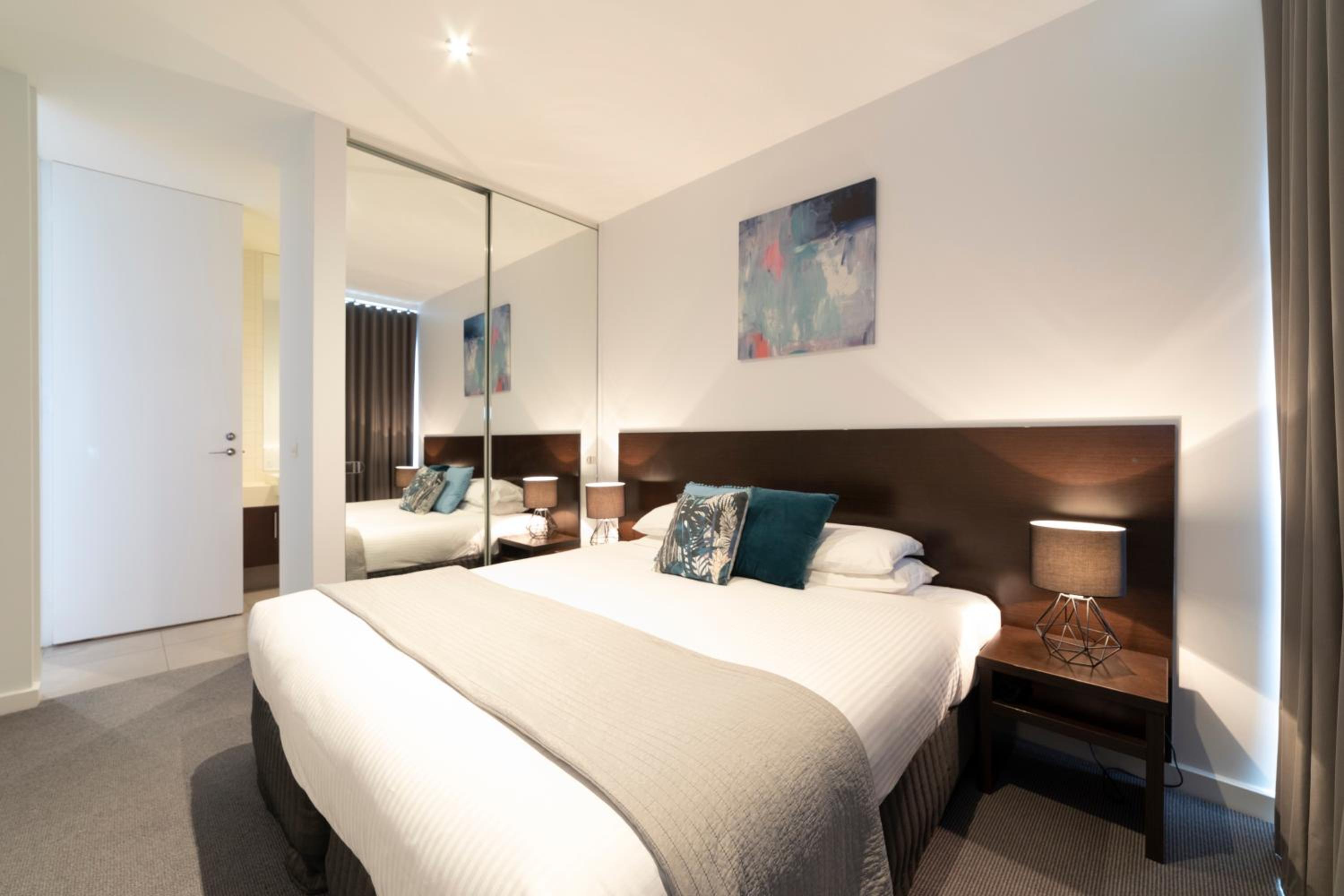 Two-Bedroom Apartment - Penthouse with Ocean View photo 2