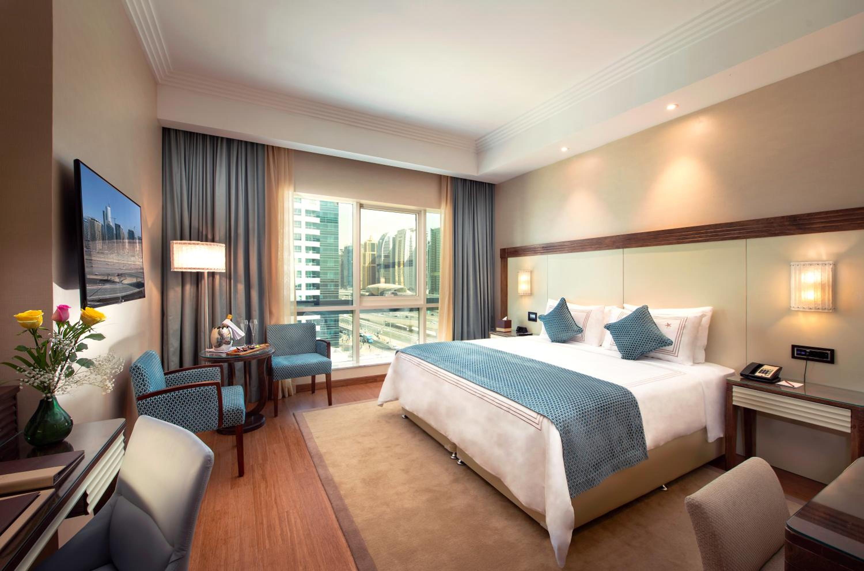 Deluxe King Room (Early check-in 11am & late check-out at 4pm + 35% discount on food & beverage, valid until 31 August 2026 only)