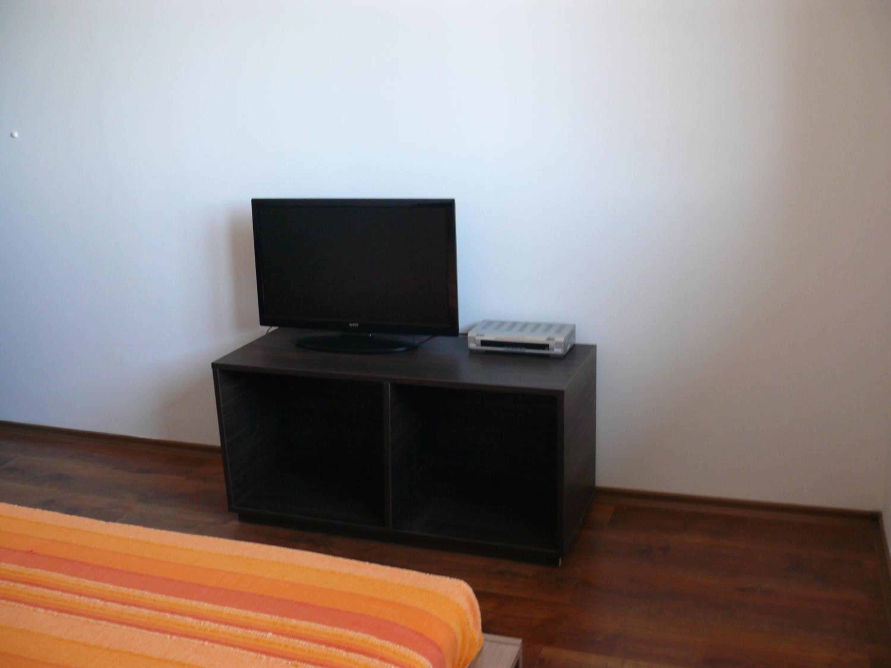 One-Bedroom Apartment with Balcony photo 1