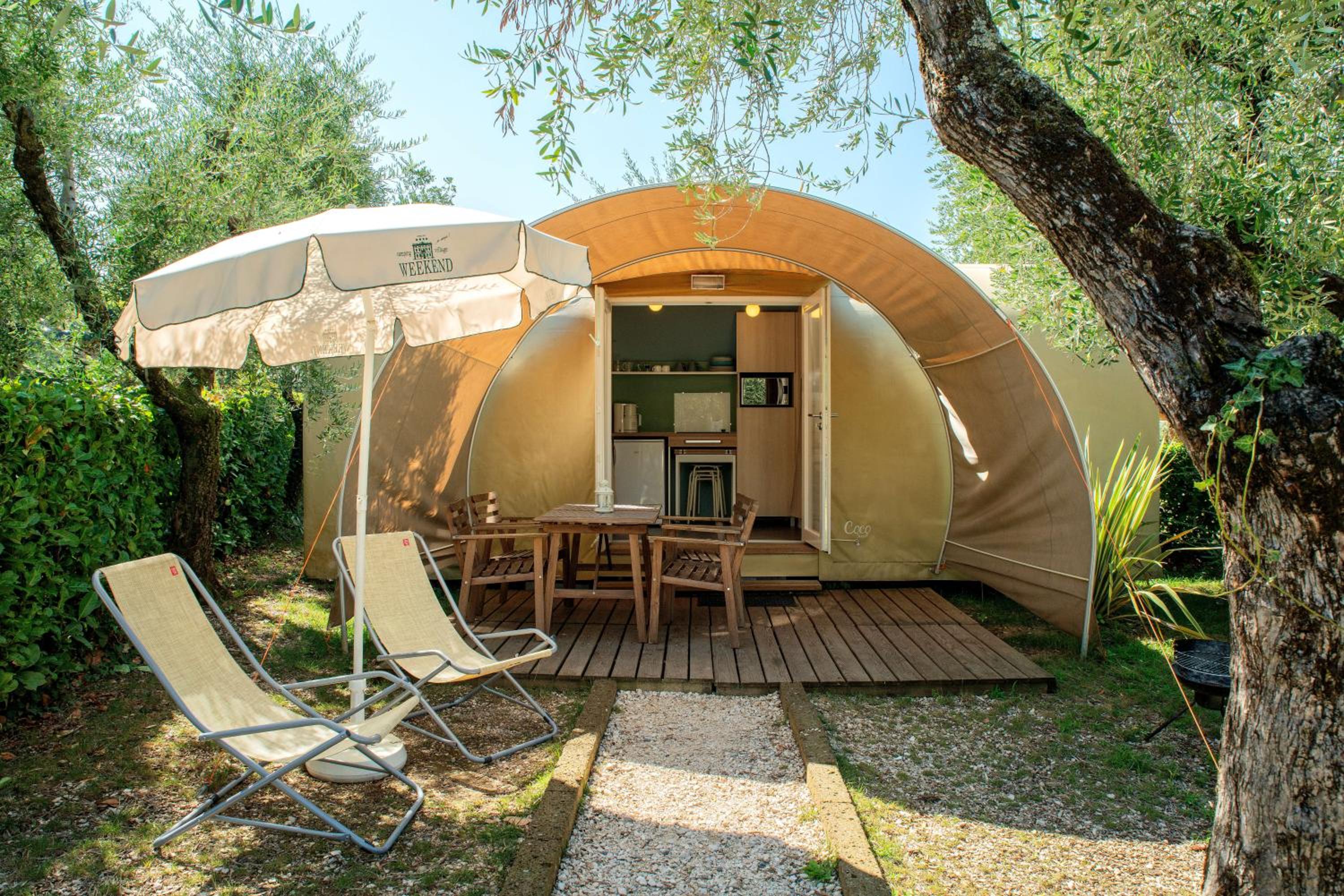Tent with Shared Bathroom (4 People)