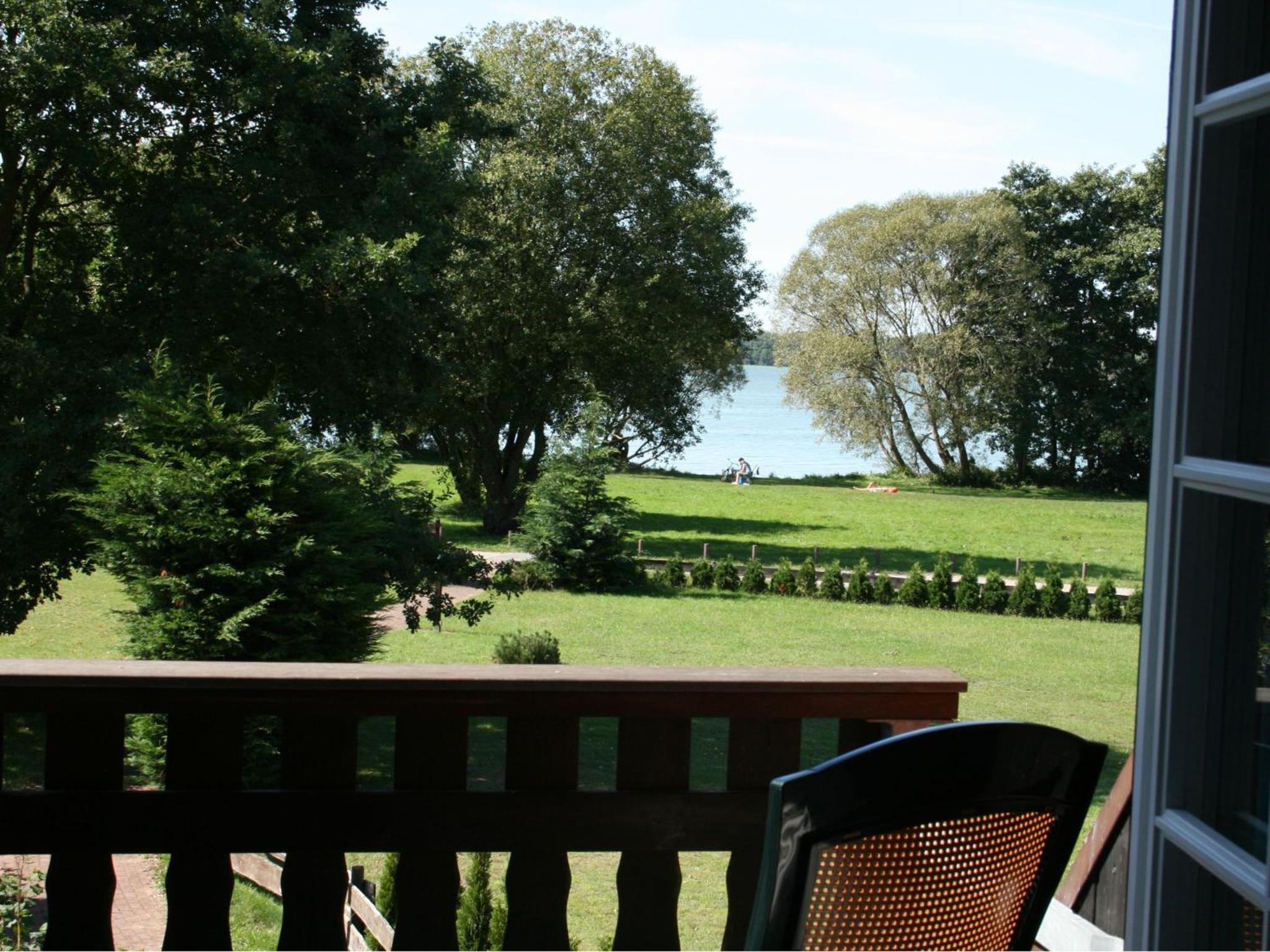 Double Room with Lake View - Photo 5