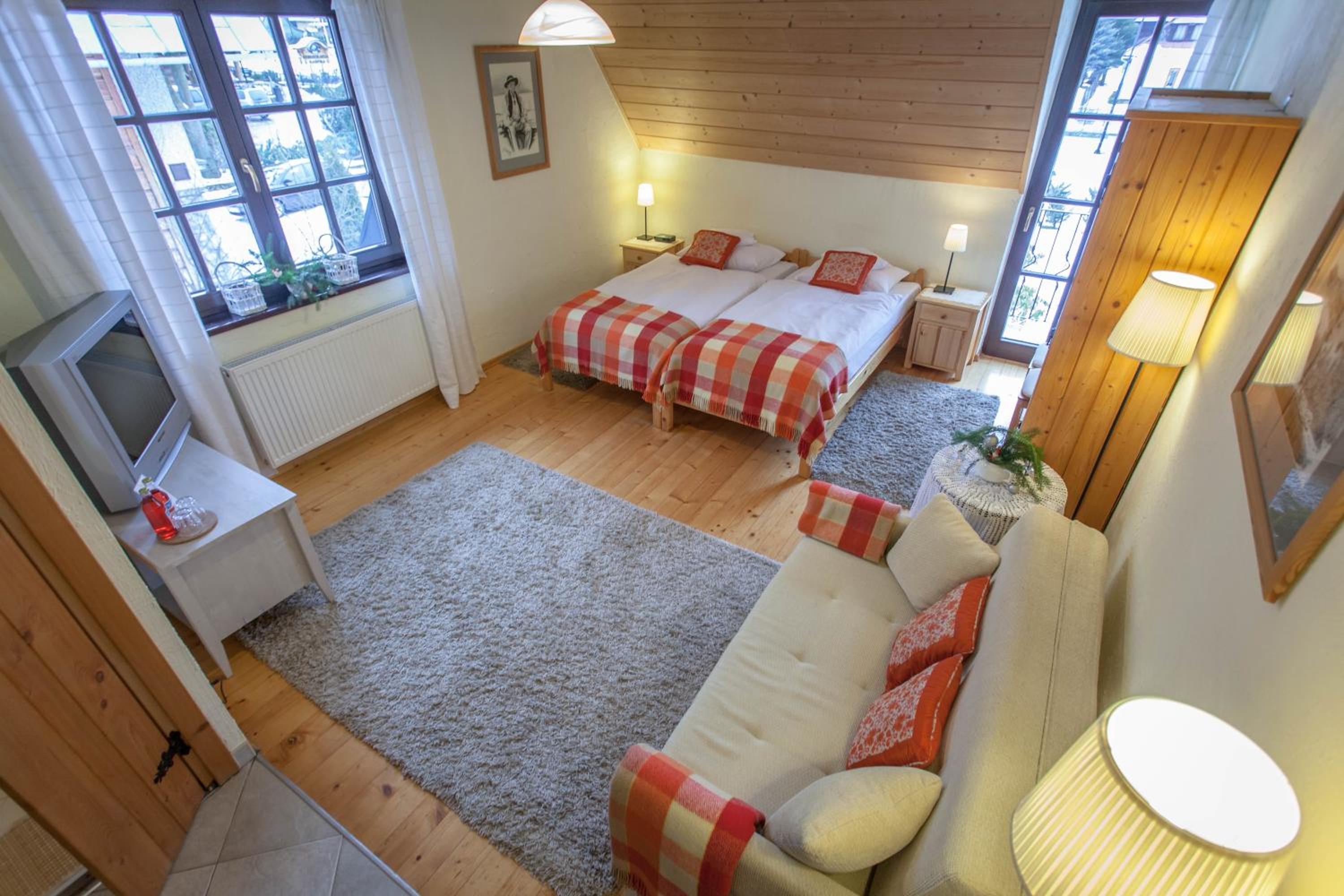 Triple Room photo 2