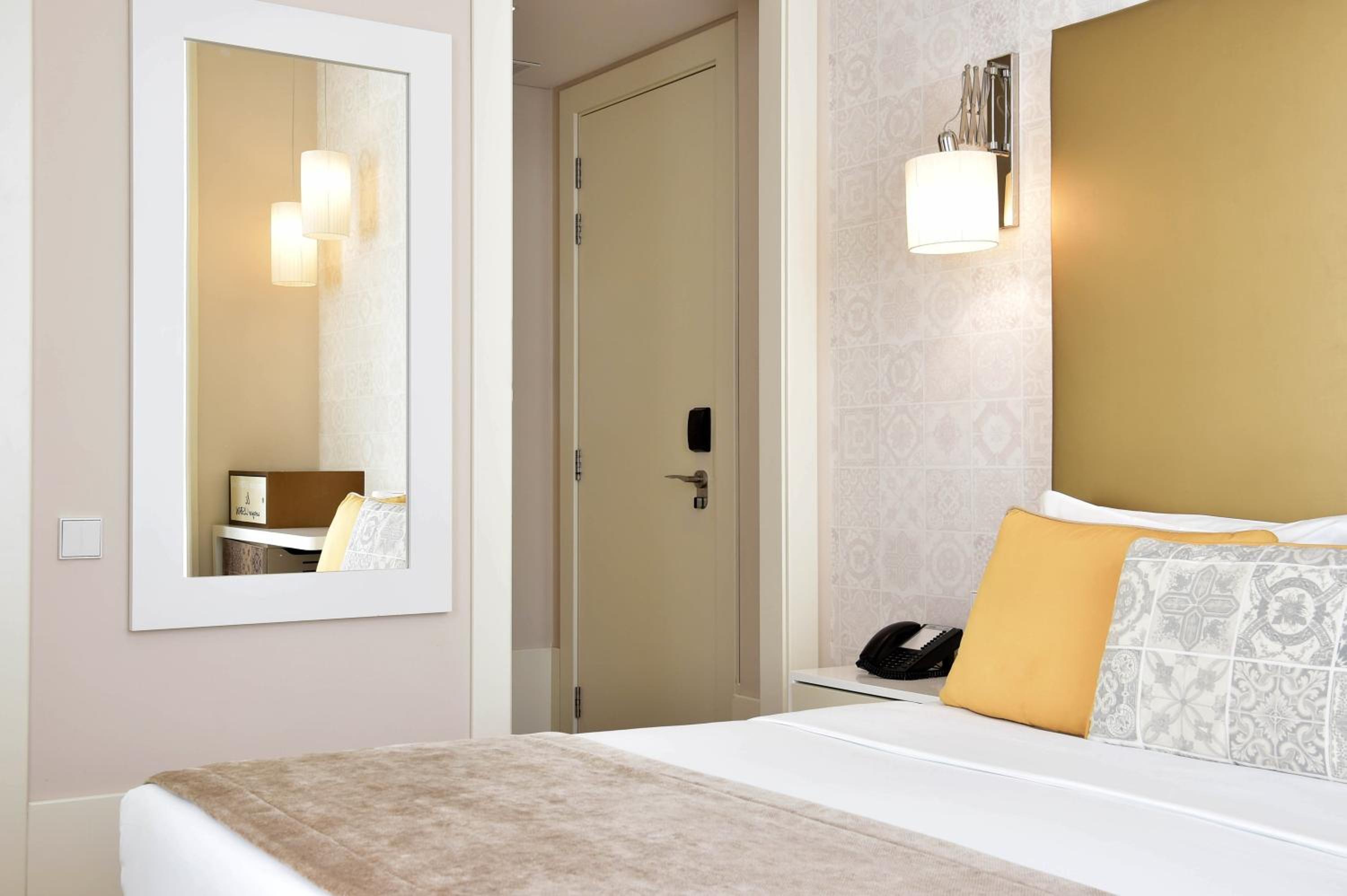 Available room
