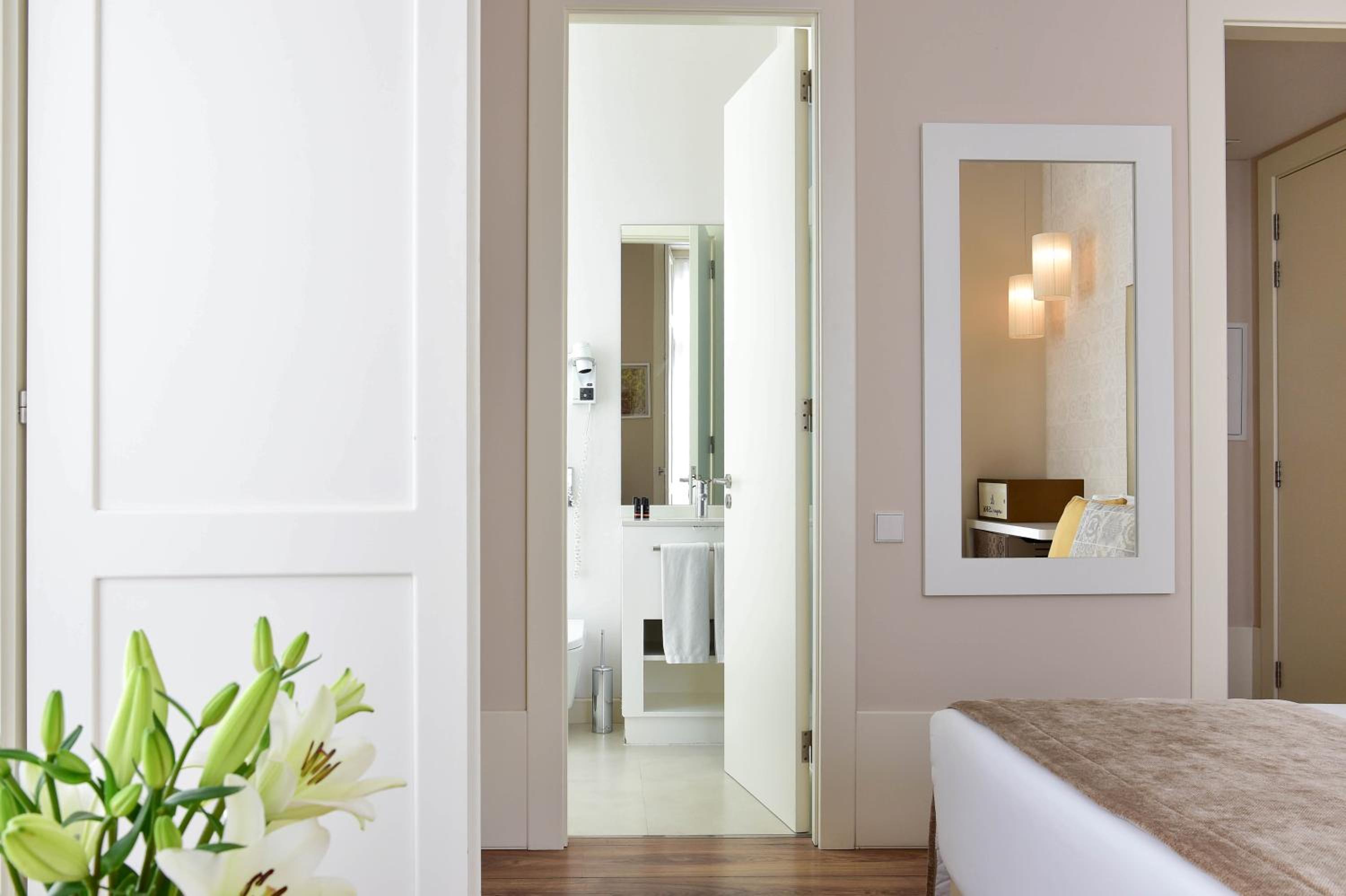 Available room