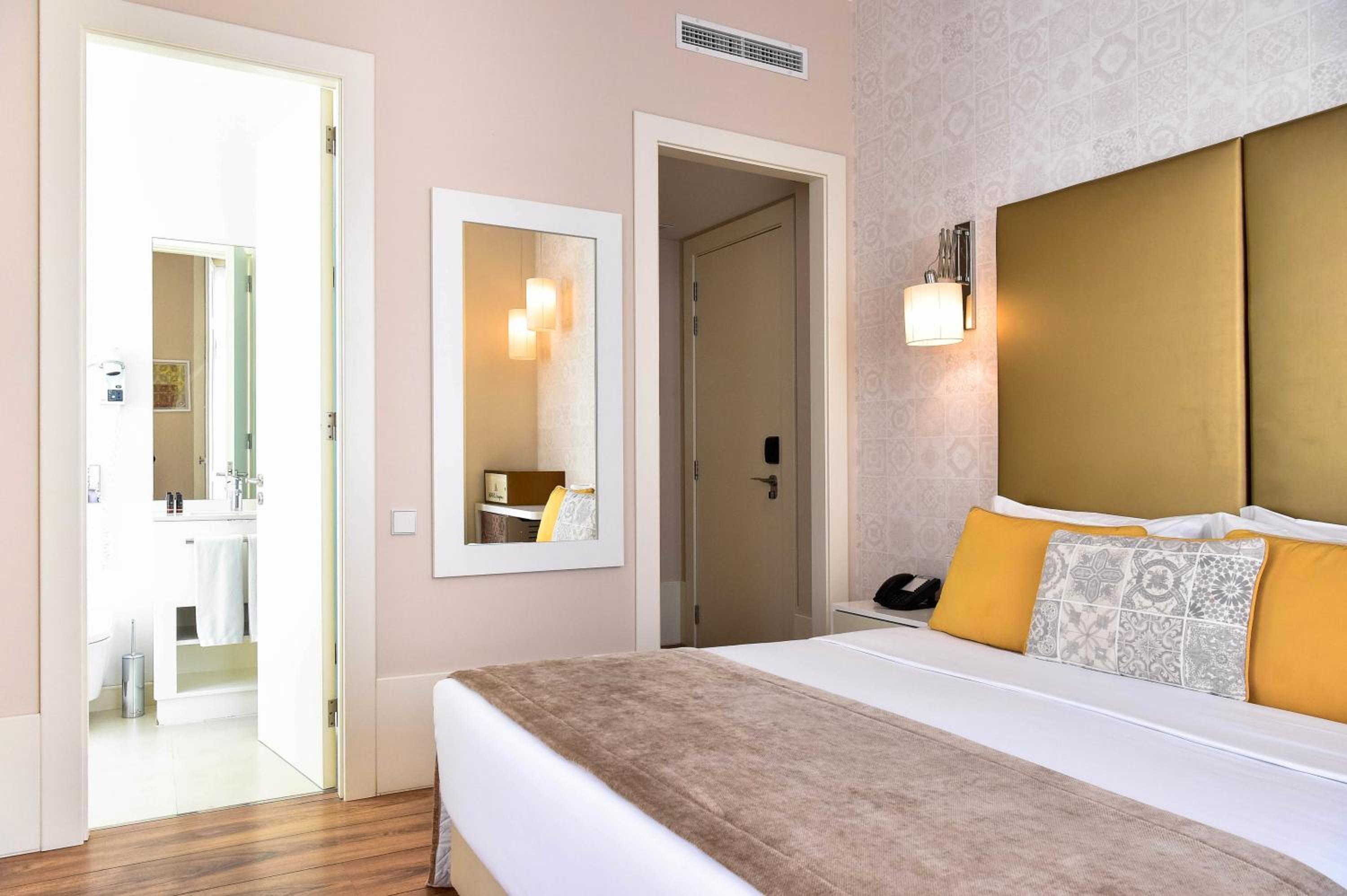 Available room