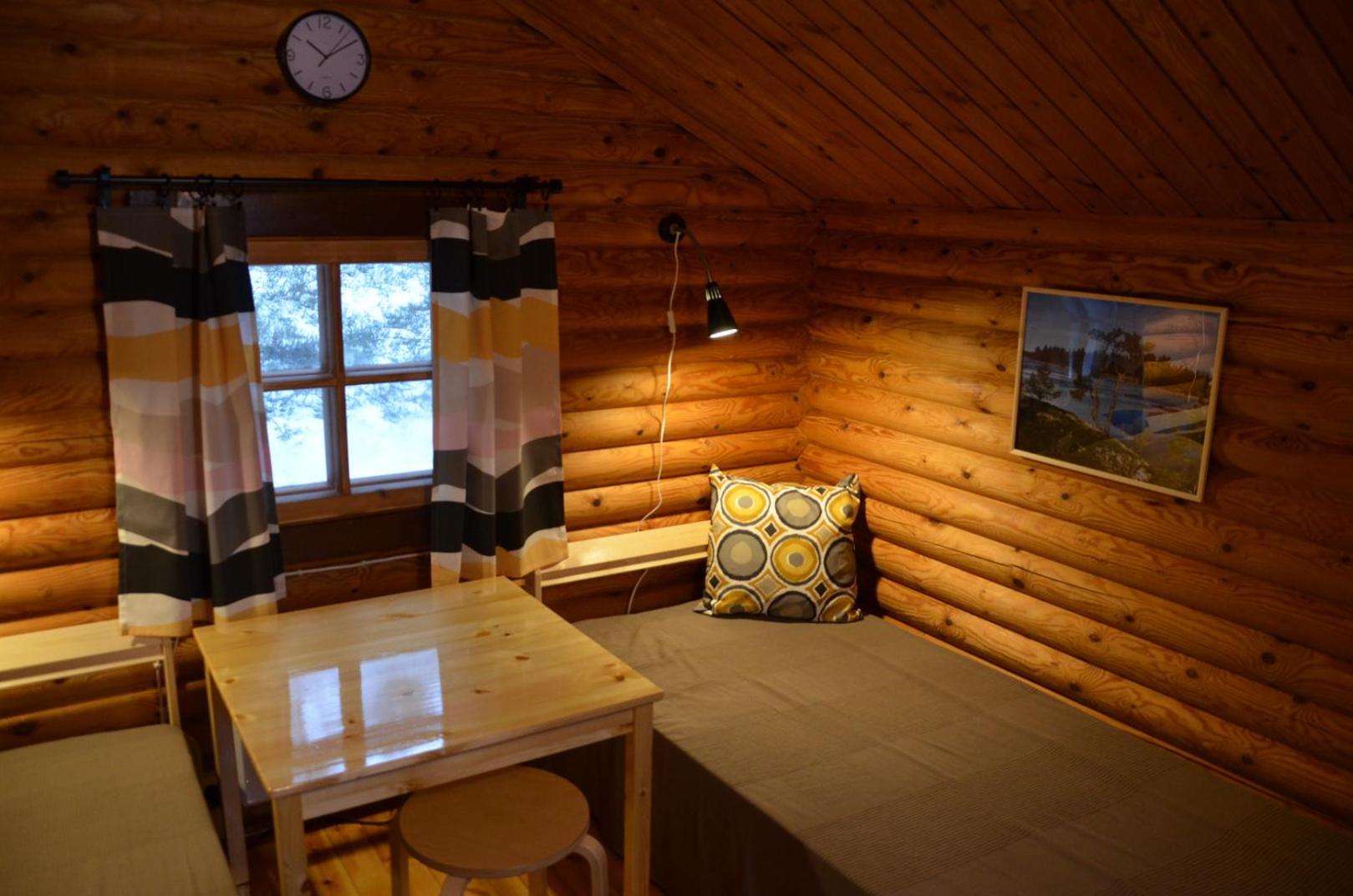 One-Bedroom Bungalow - Photo 19