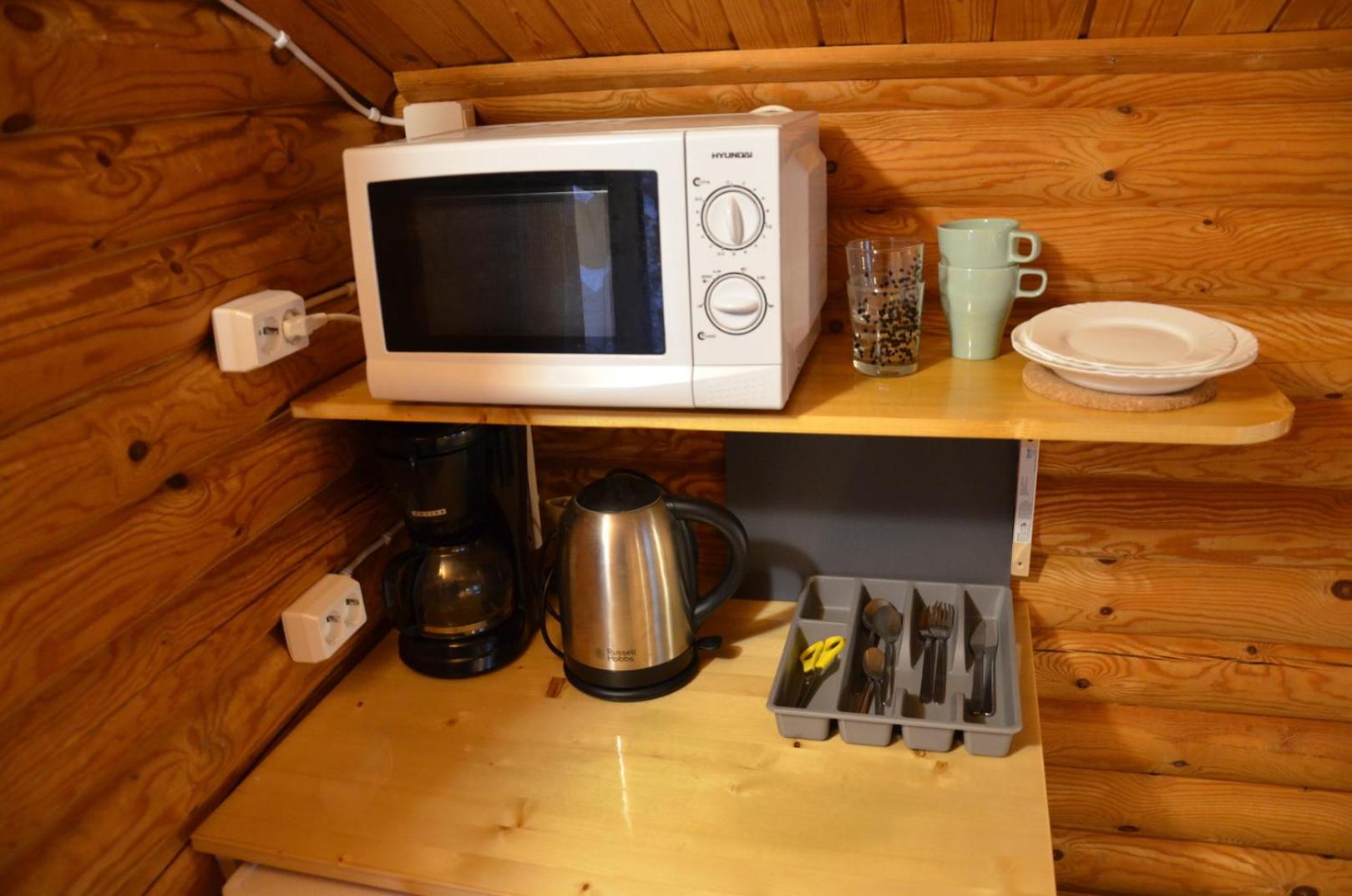 One-Bedroom Bungalow - Photo 6