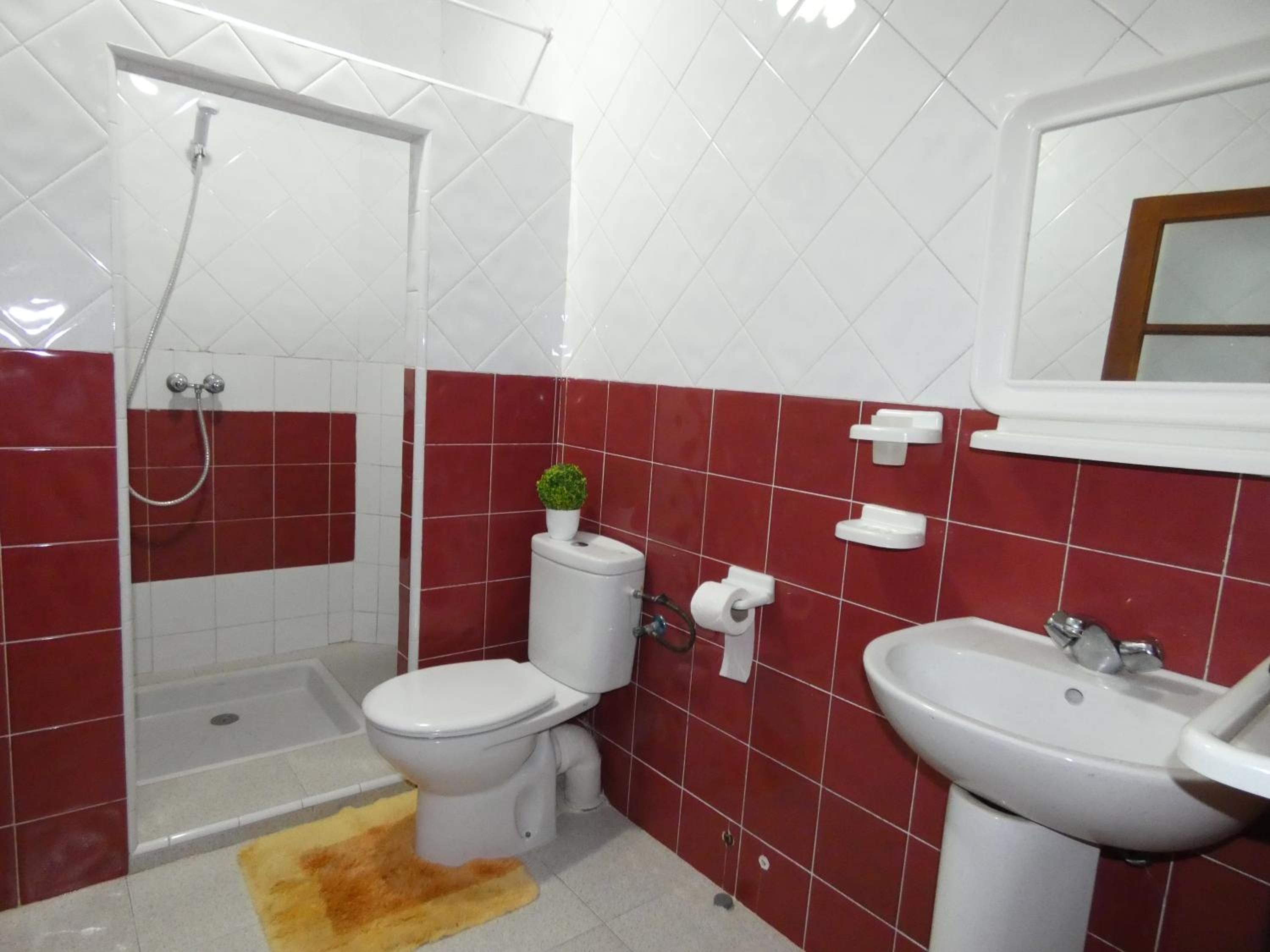 Two-Bedroom Apartment - Photo 7