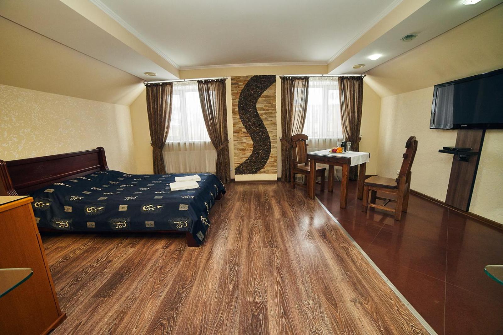 Deluxe Double Room with Bath photo 1