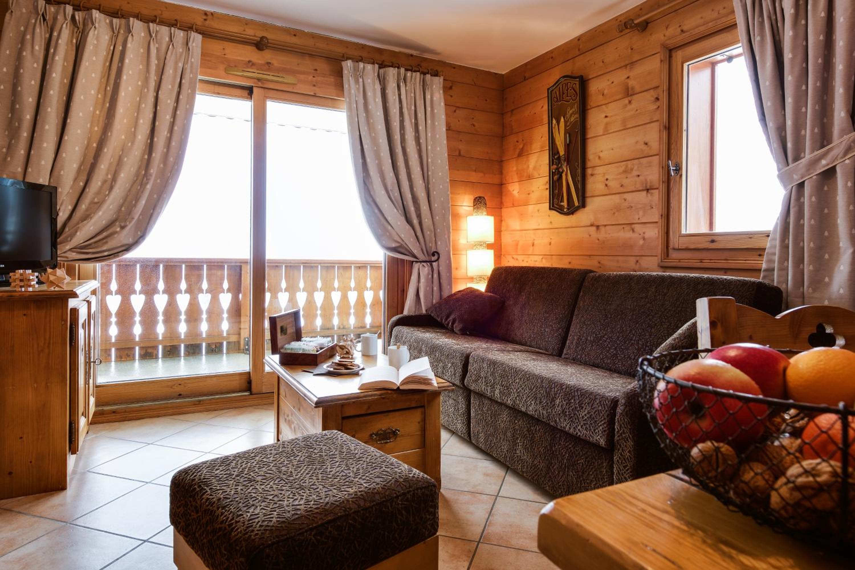 One-Bedroom Apartment (4 Adults) with Spa Access photo 2