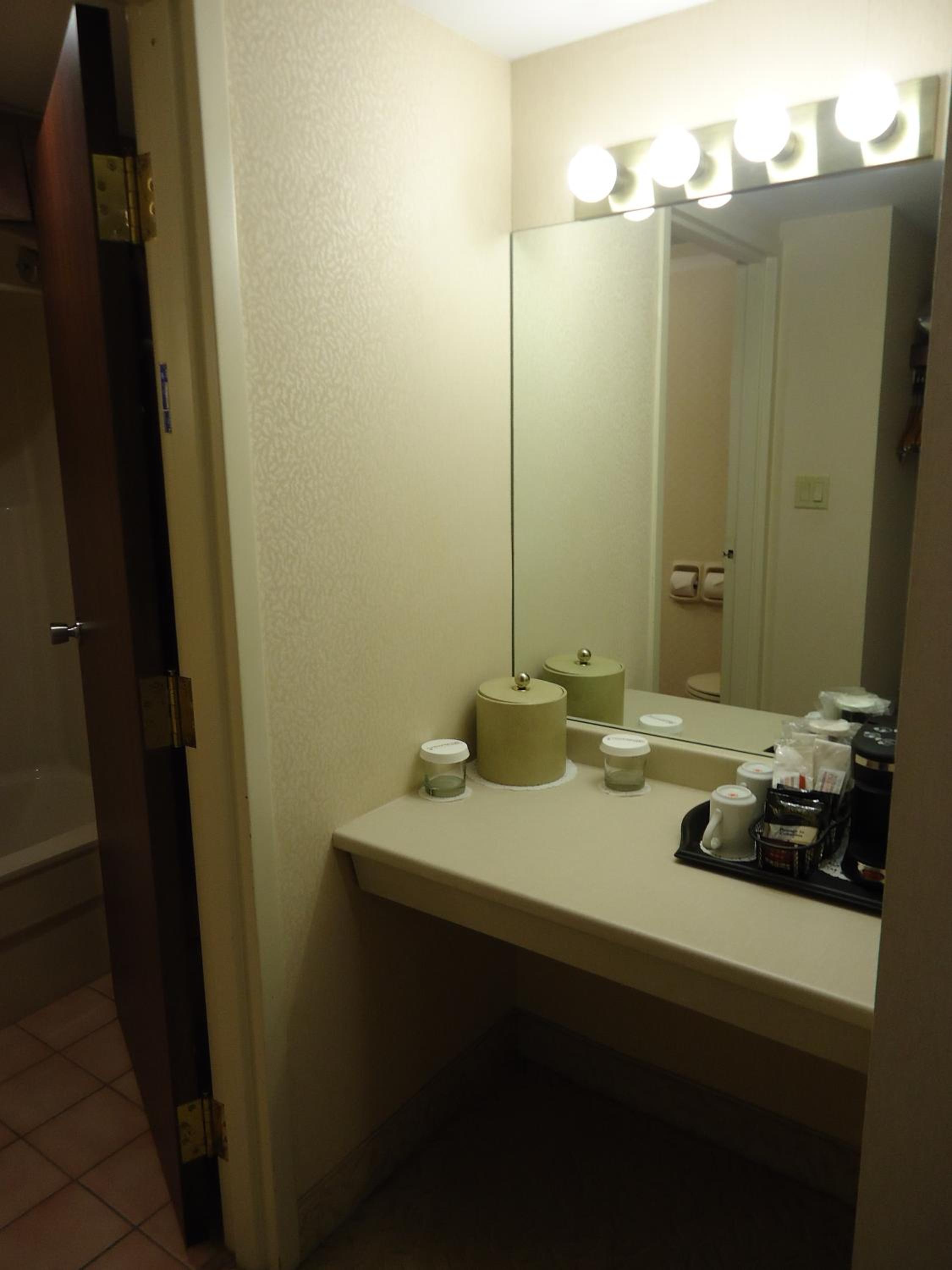 Standard Queen Room - Photo 3
