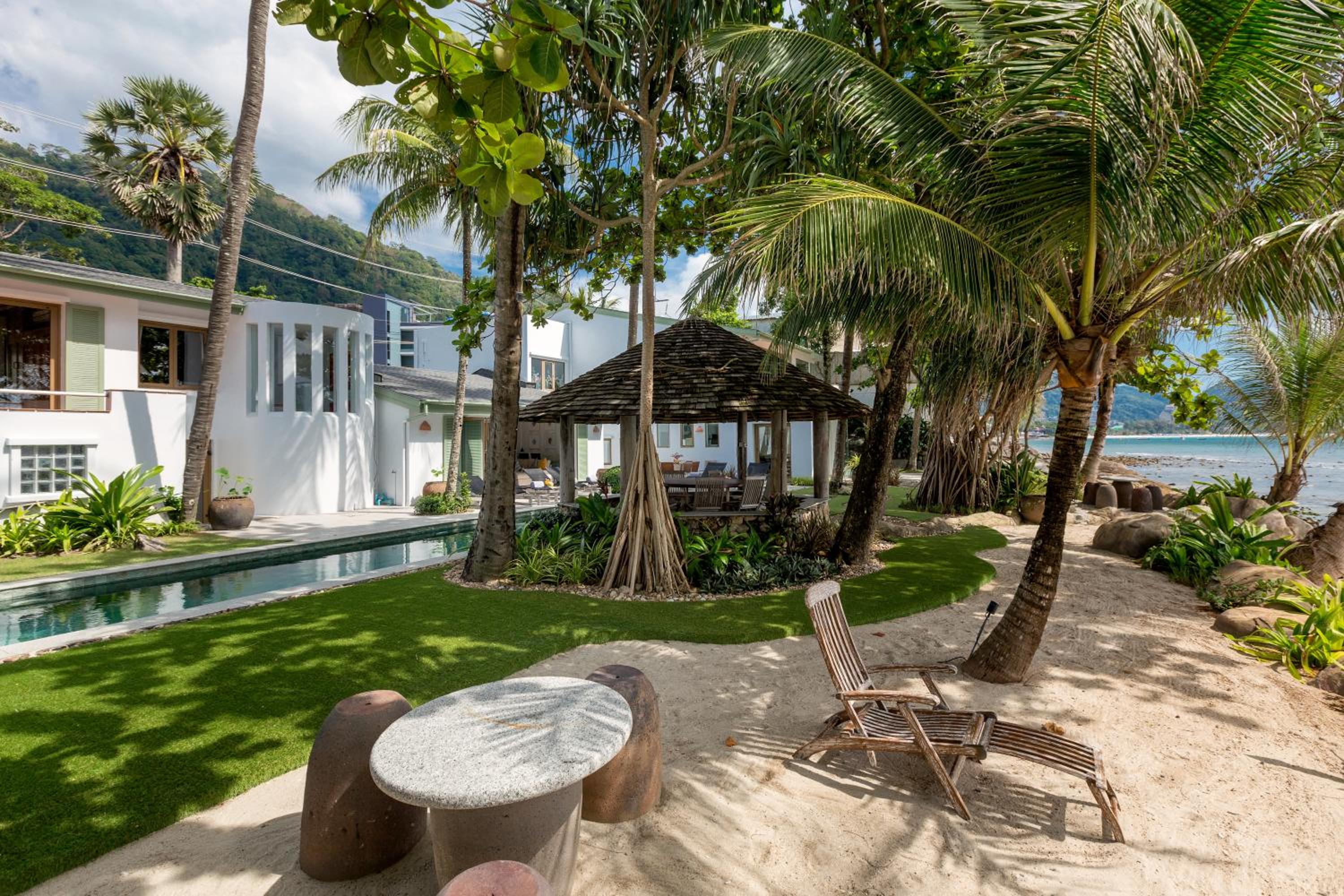 Villa - Beach Front - Photo 6