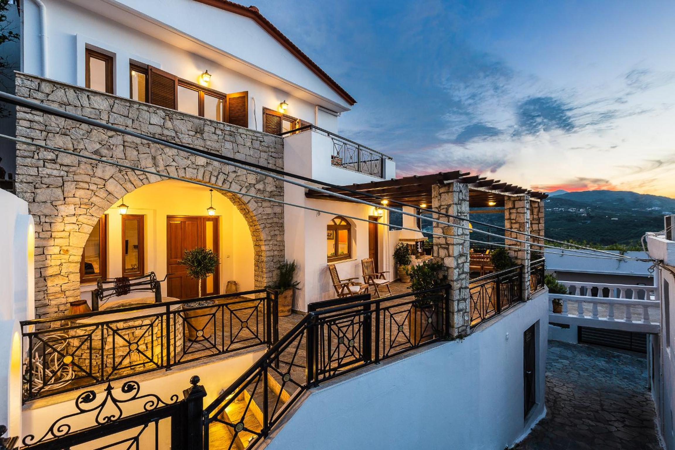Villa photo 2
