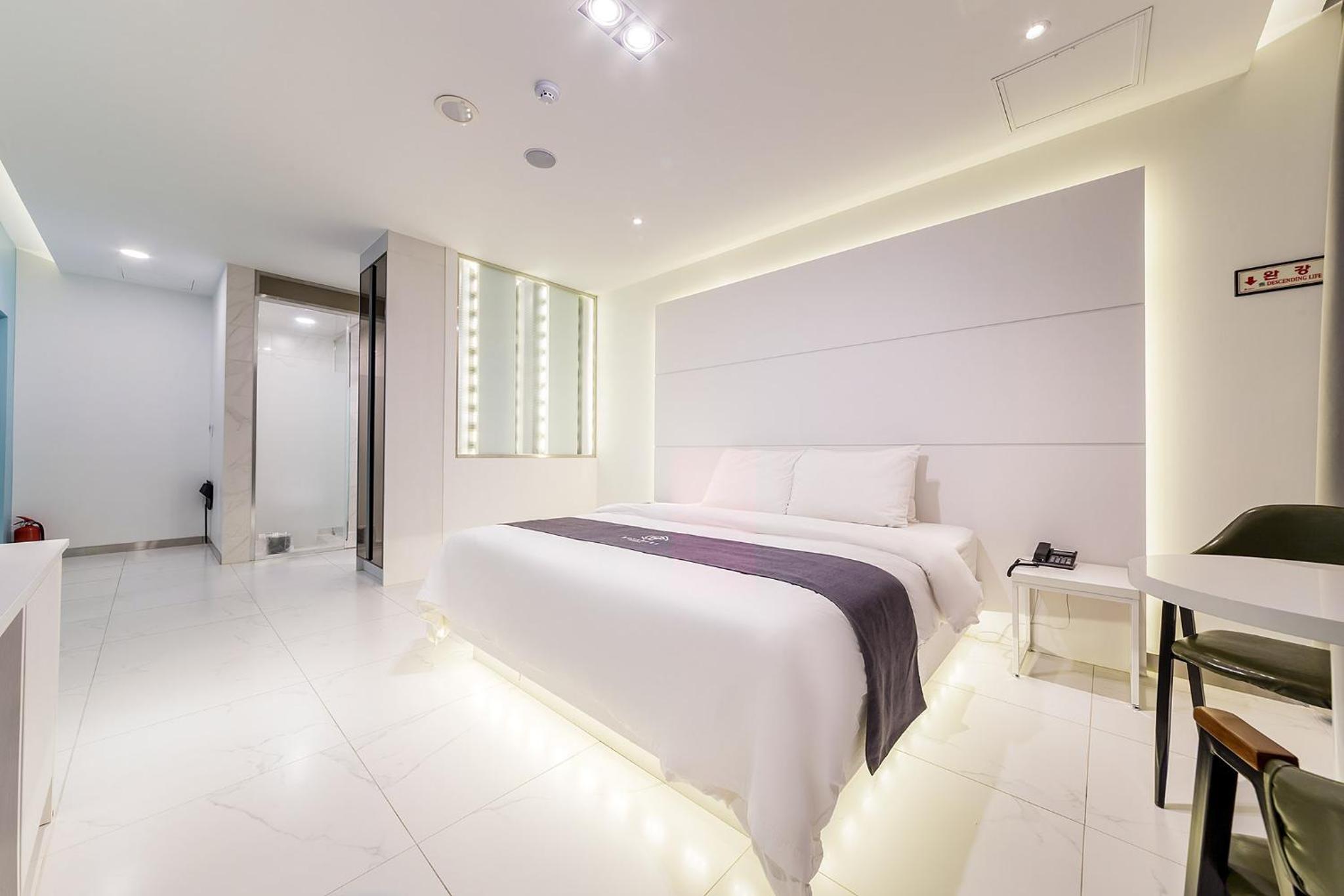 Double Room with Garden View photo 1