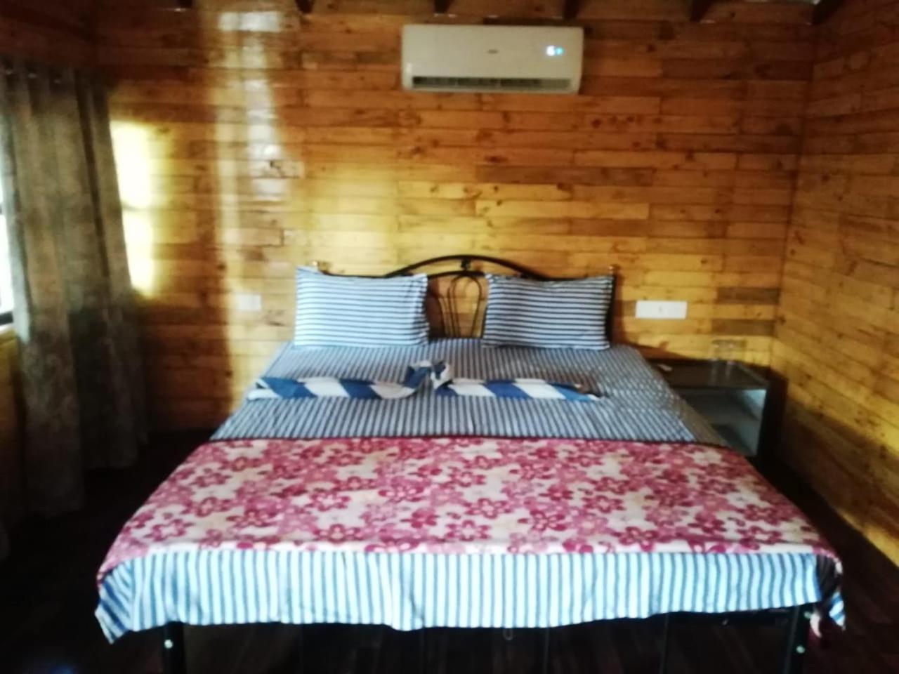 Deluxe Double Room With Balcony photo 3
