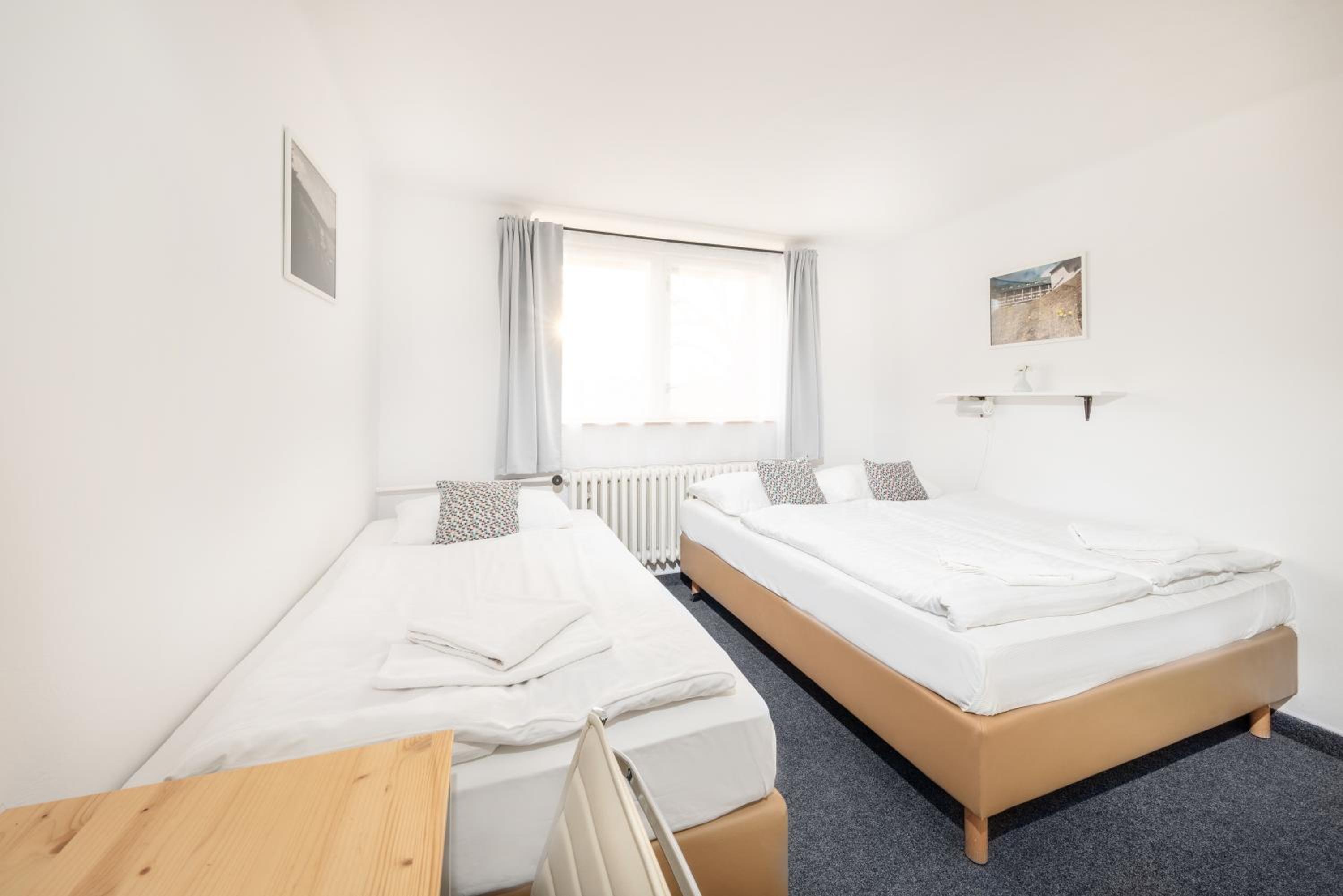 Economy Triple Room with Mountain View photo 3