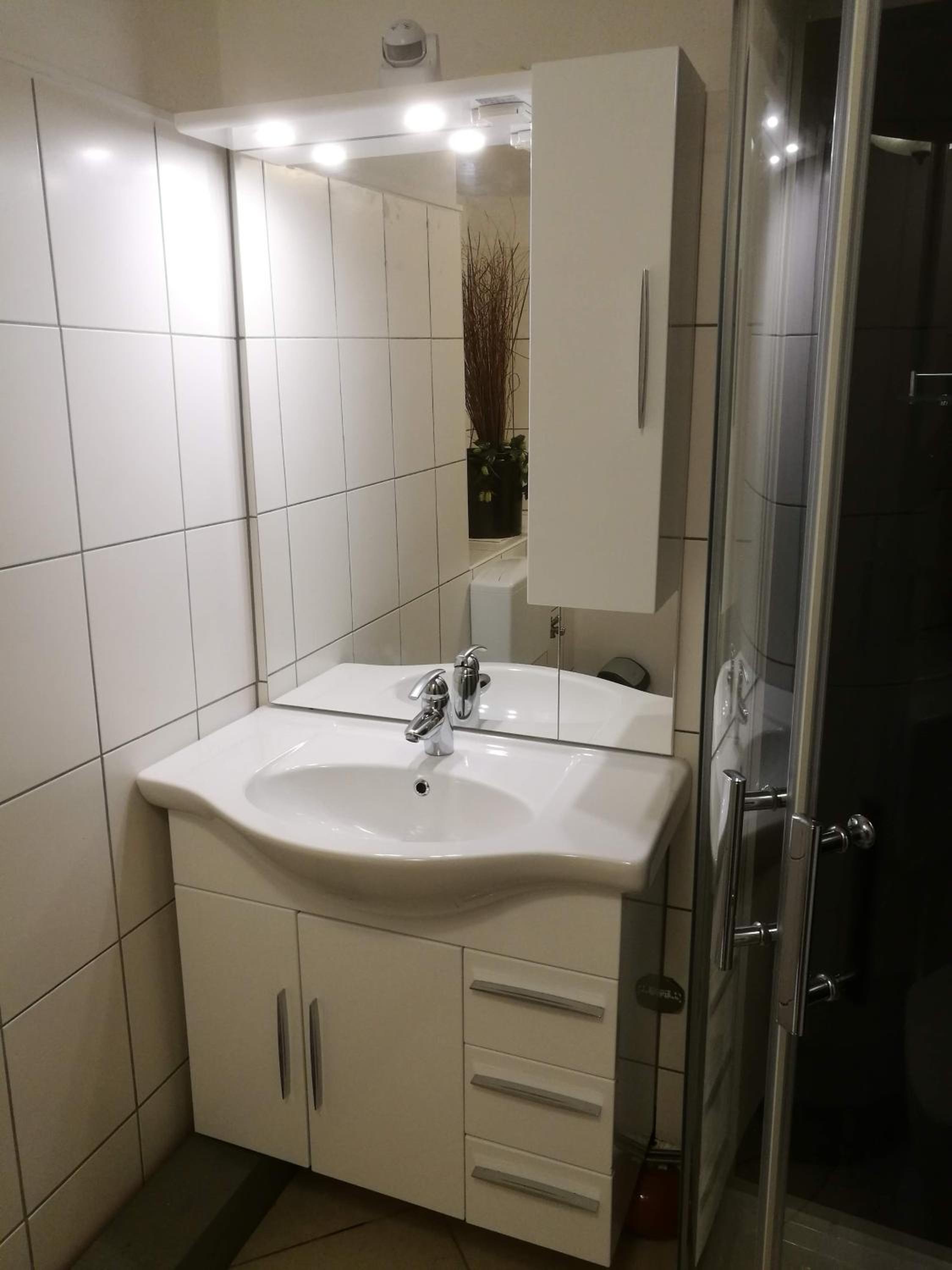 Apartment - Ground Floor photo 3