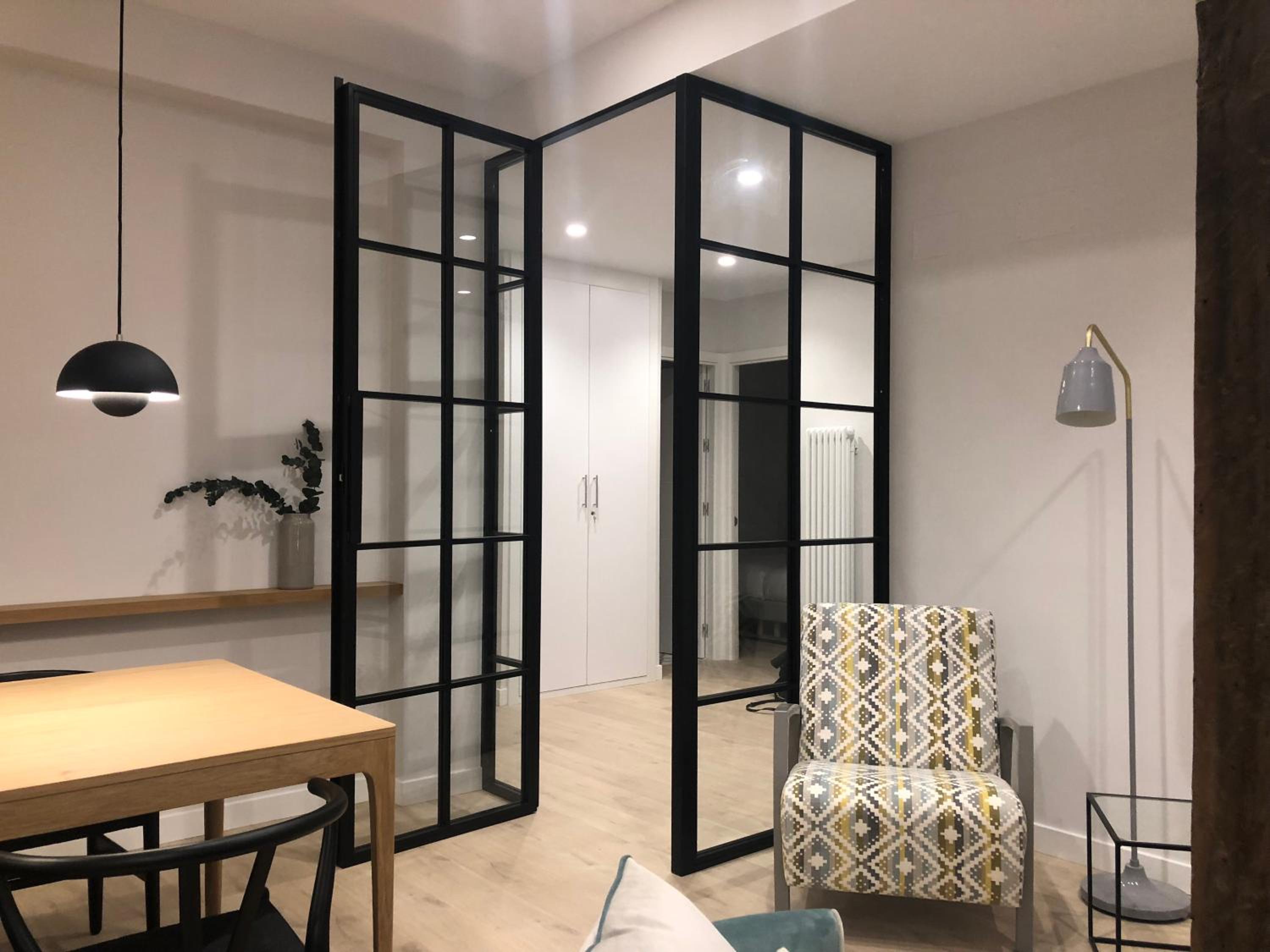 Three-Bedroom Apartment - Photo 11