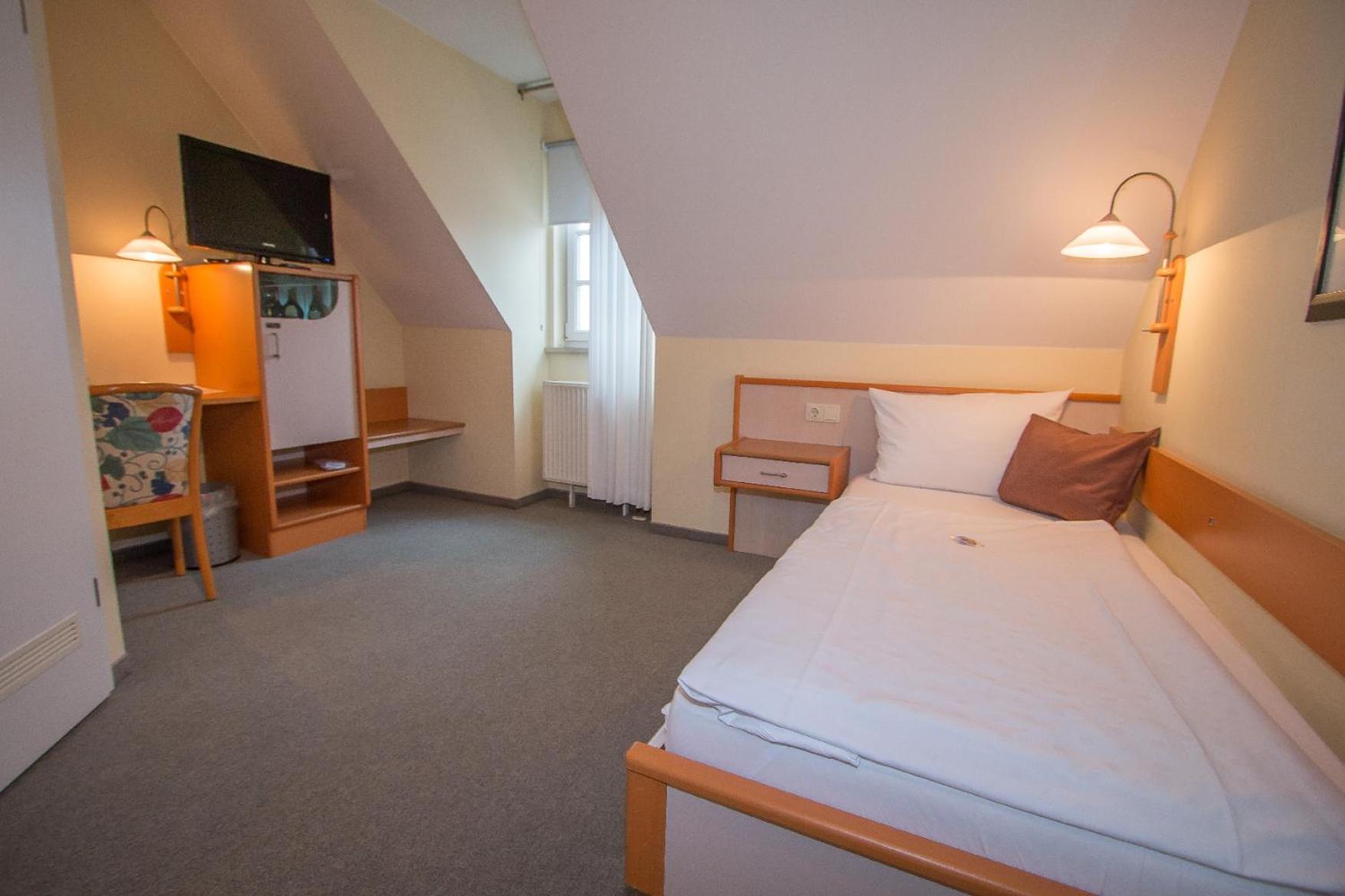 Single Room photo 2