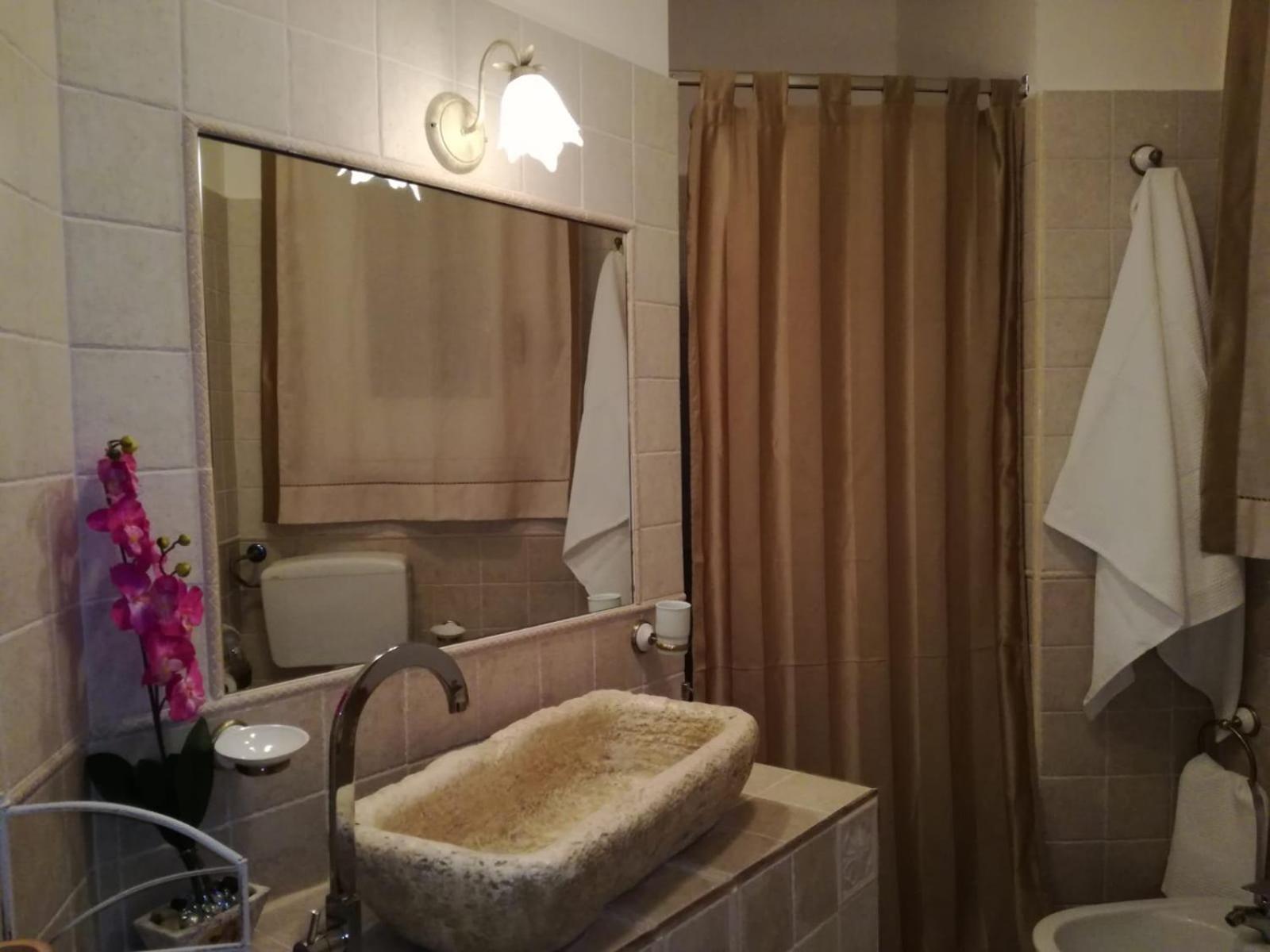 Double or Twin Room with Bathroom photo 2