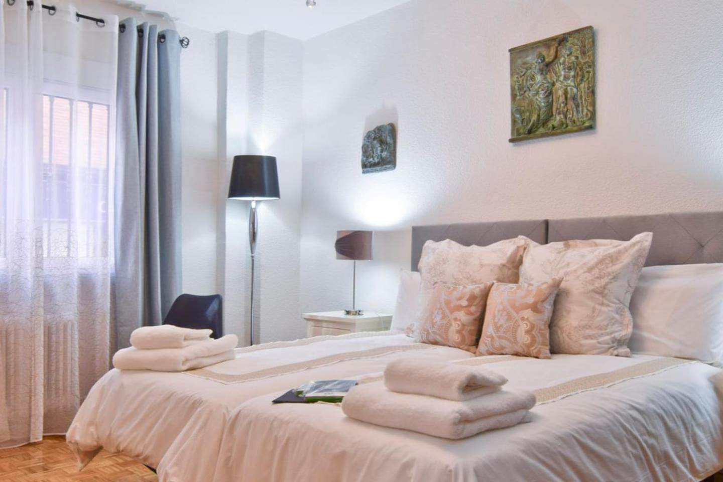 Three-Bedroom Apartment - Photo 23