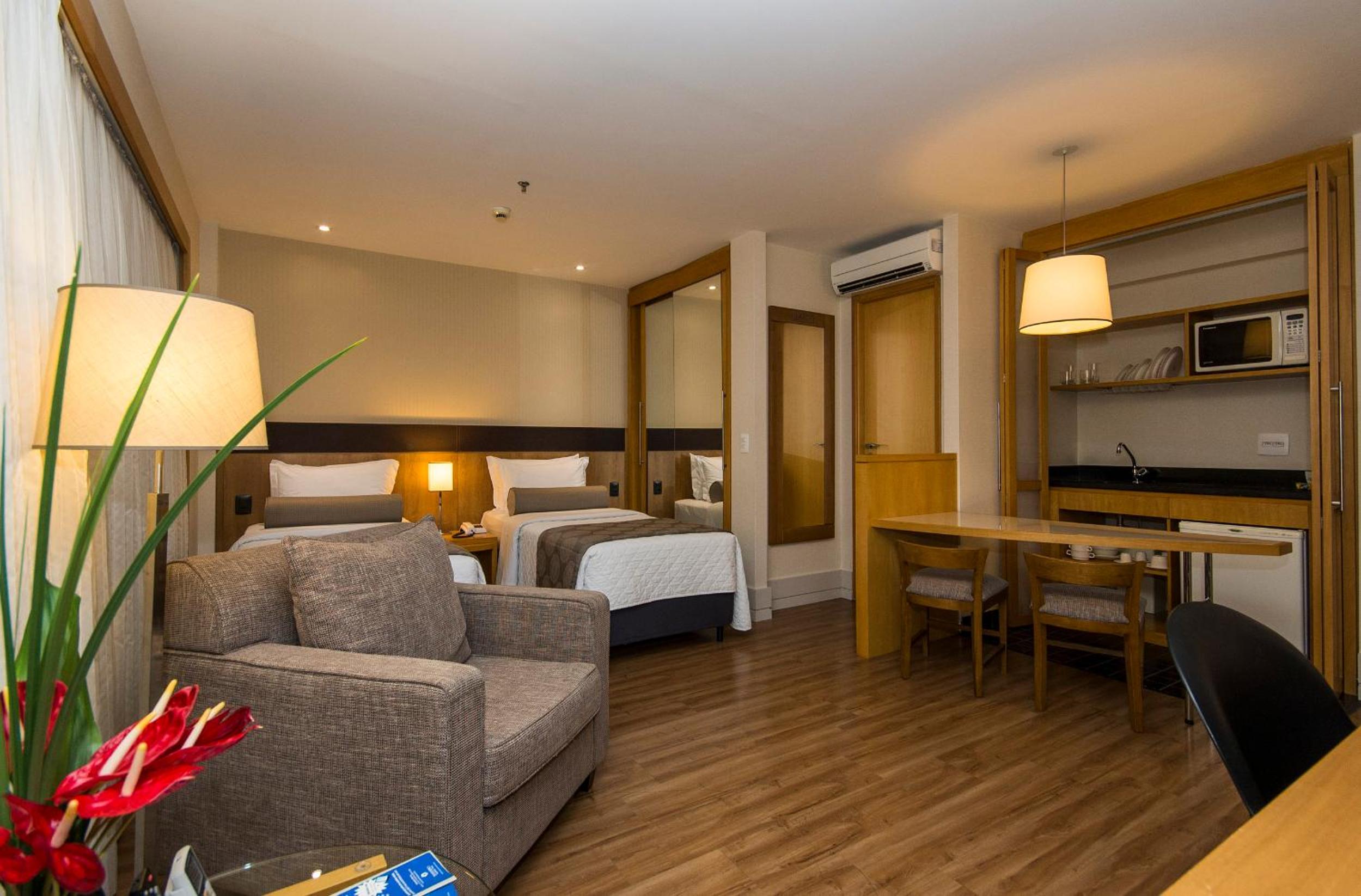 Standard Twin Room - Photo 3