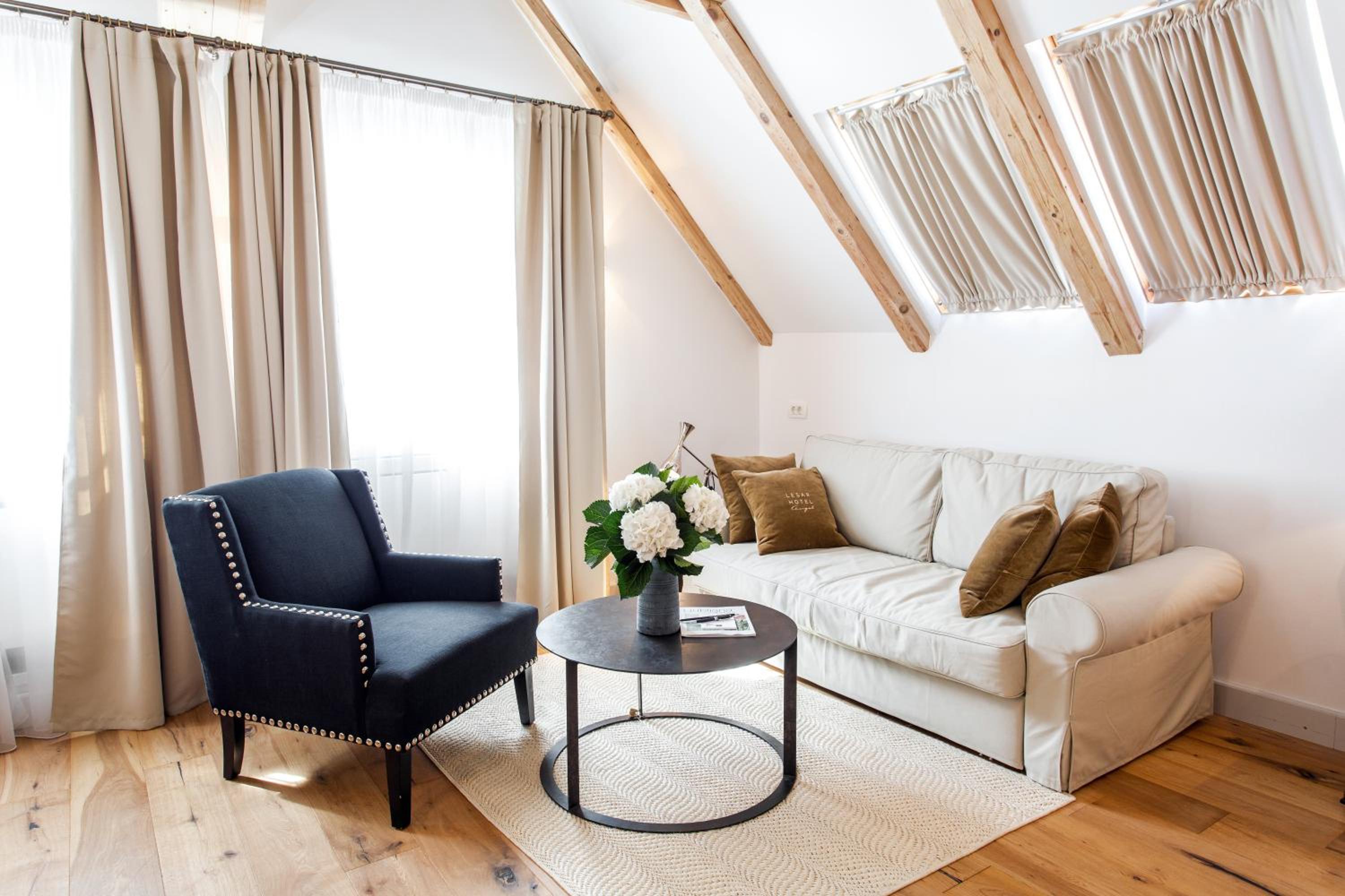 Loft Suite - Photo 1