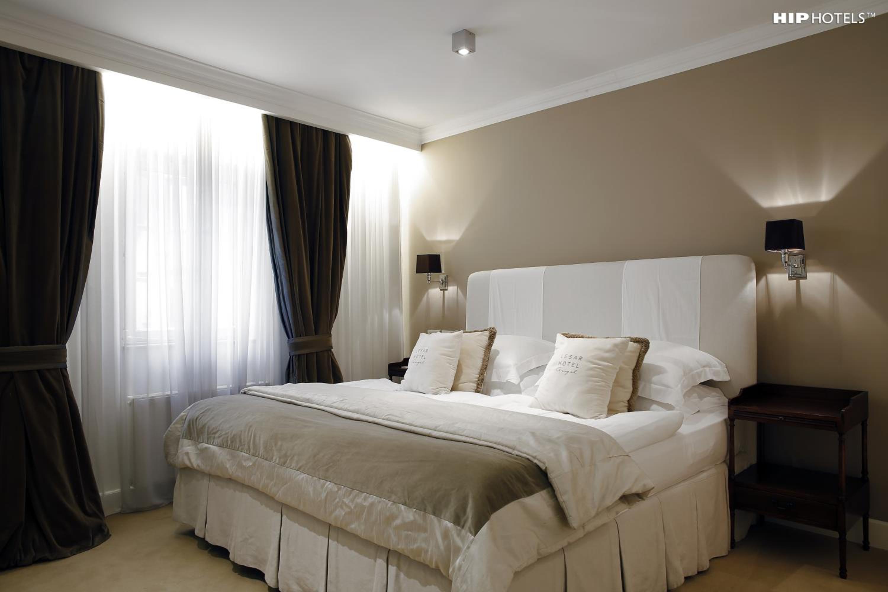 Classic Double or Twin Room - Photo 8