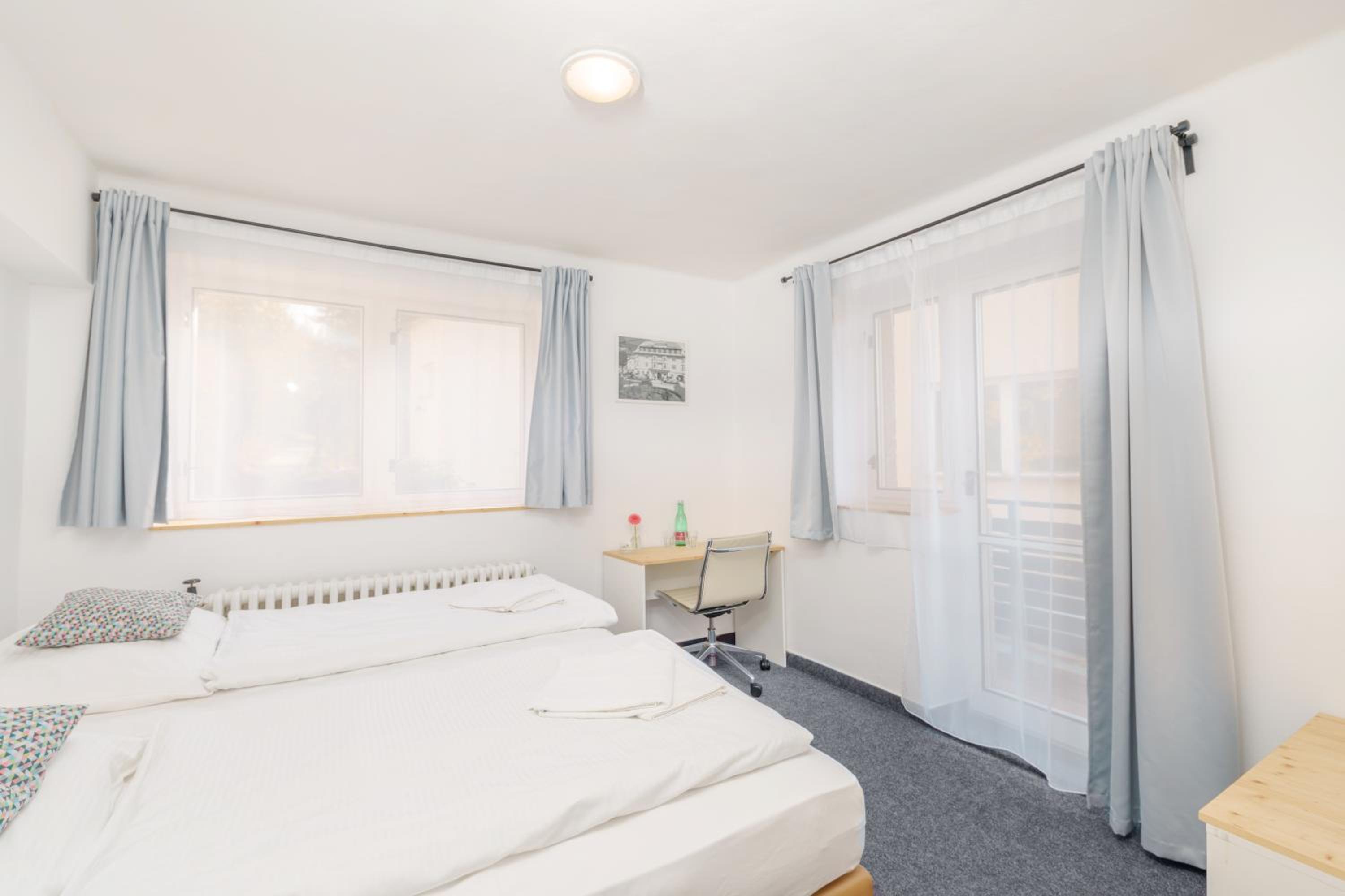 Family Junior Suite with Mountain View photo 2