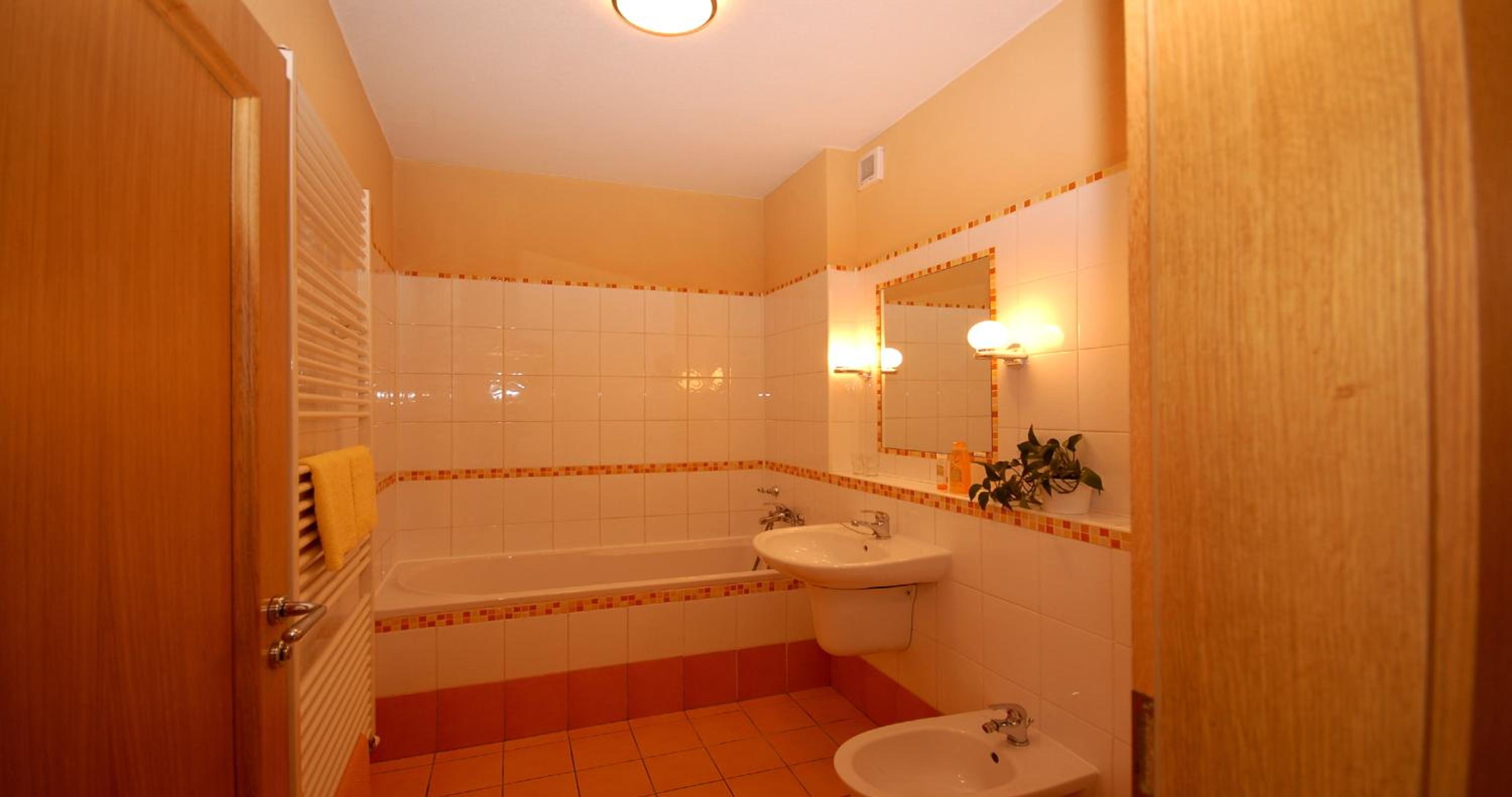 Standard Double or Twin Room photo 3