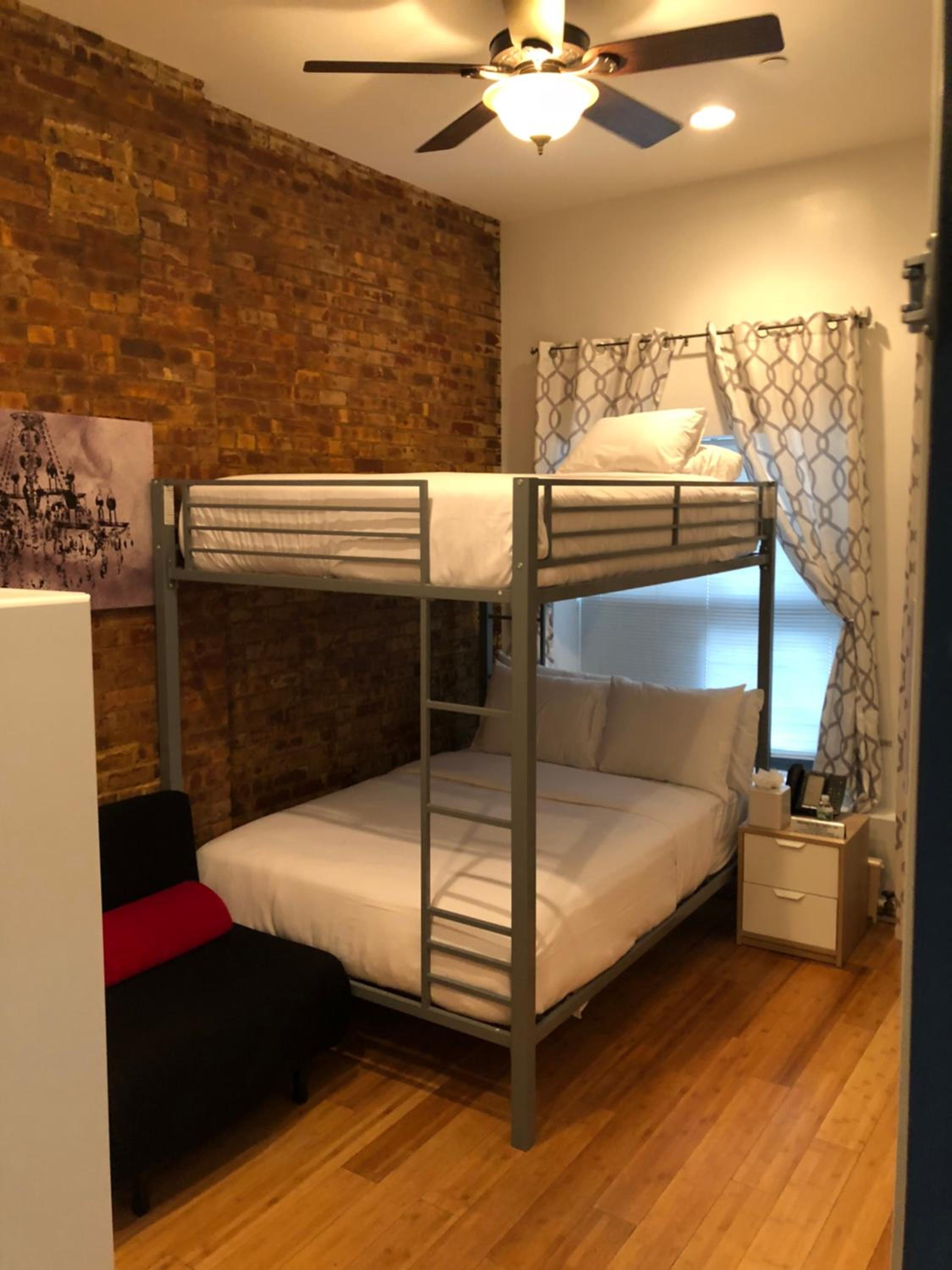Standard Triple Room photo 2