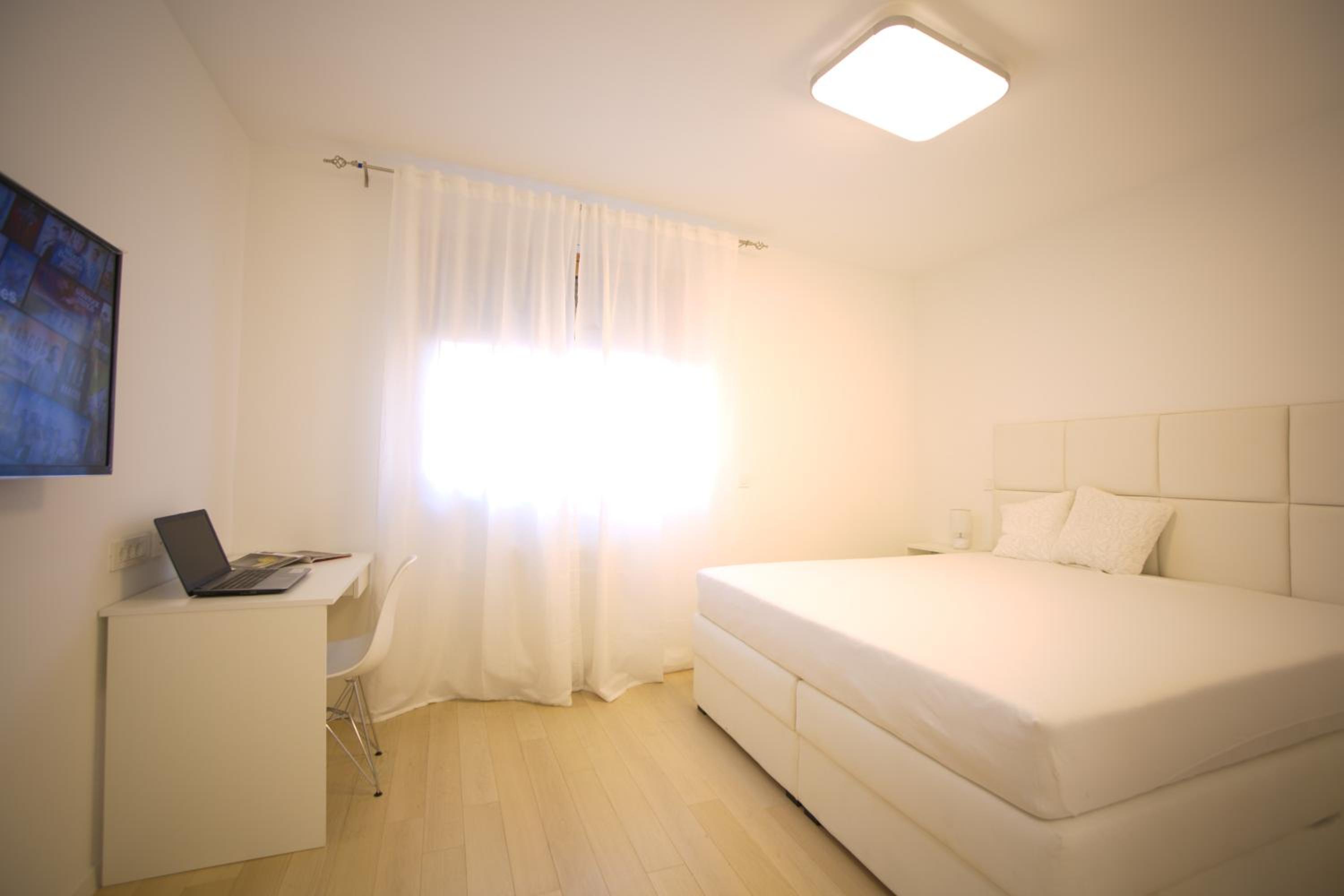 Superior Apartment - Photo 13